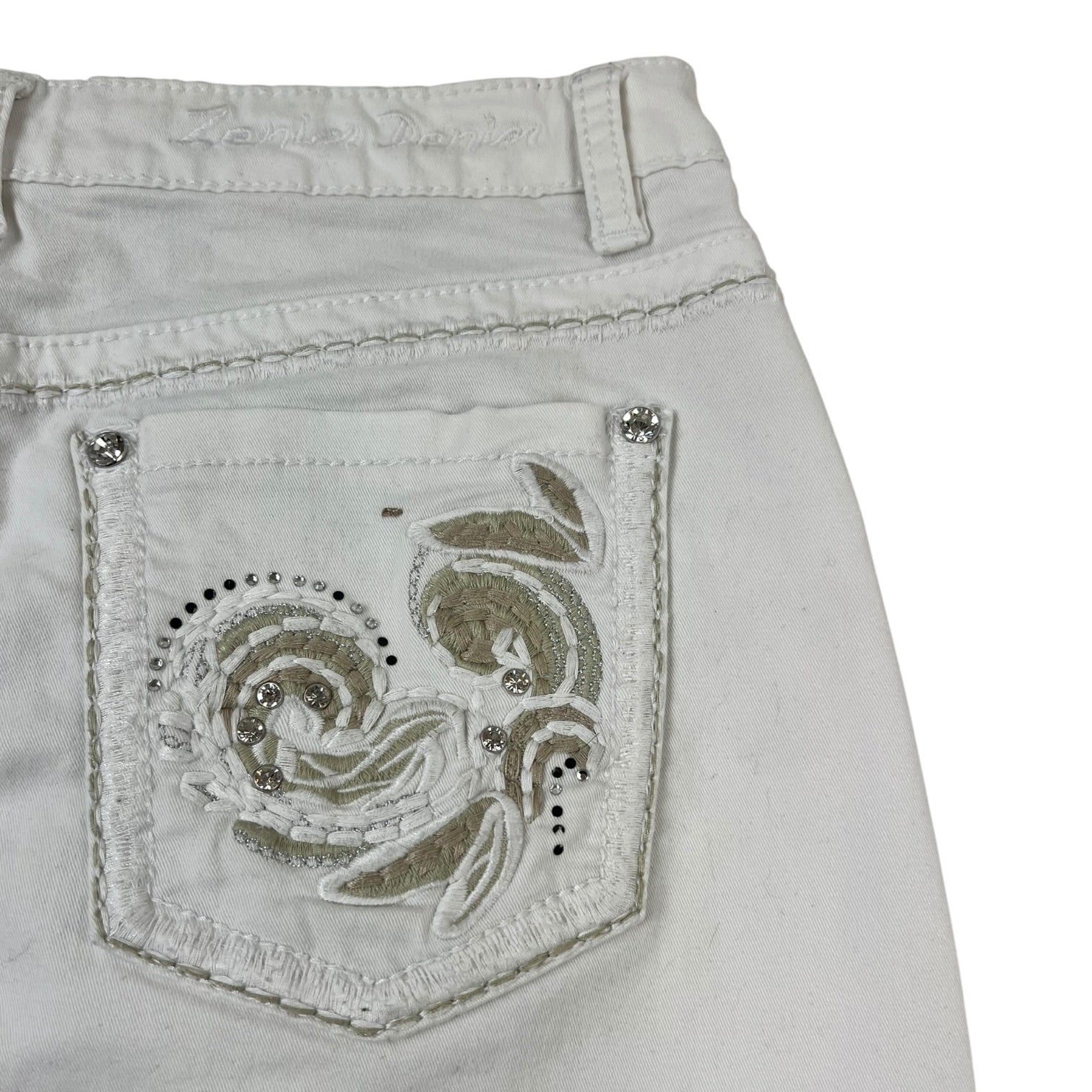 (W) Vintage Y2K Studded Embroidered Detailing Mid Low Denim Skirt White
