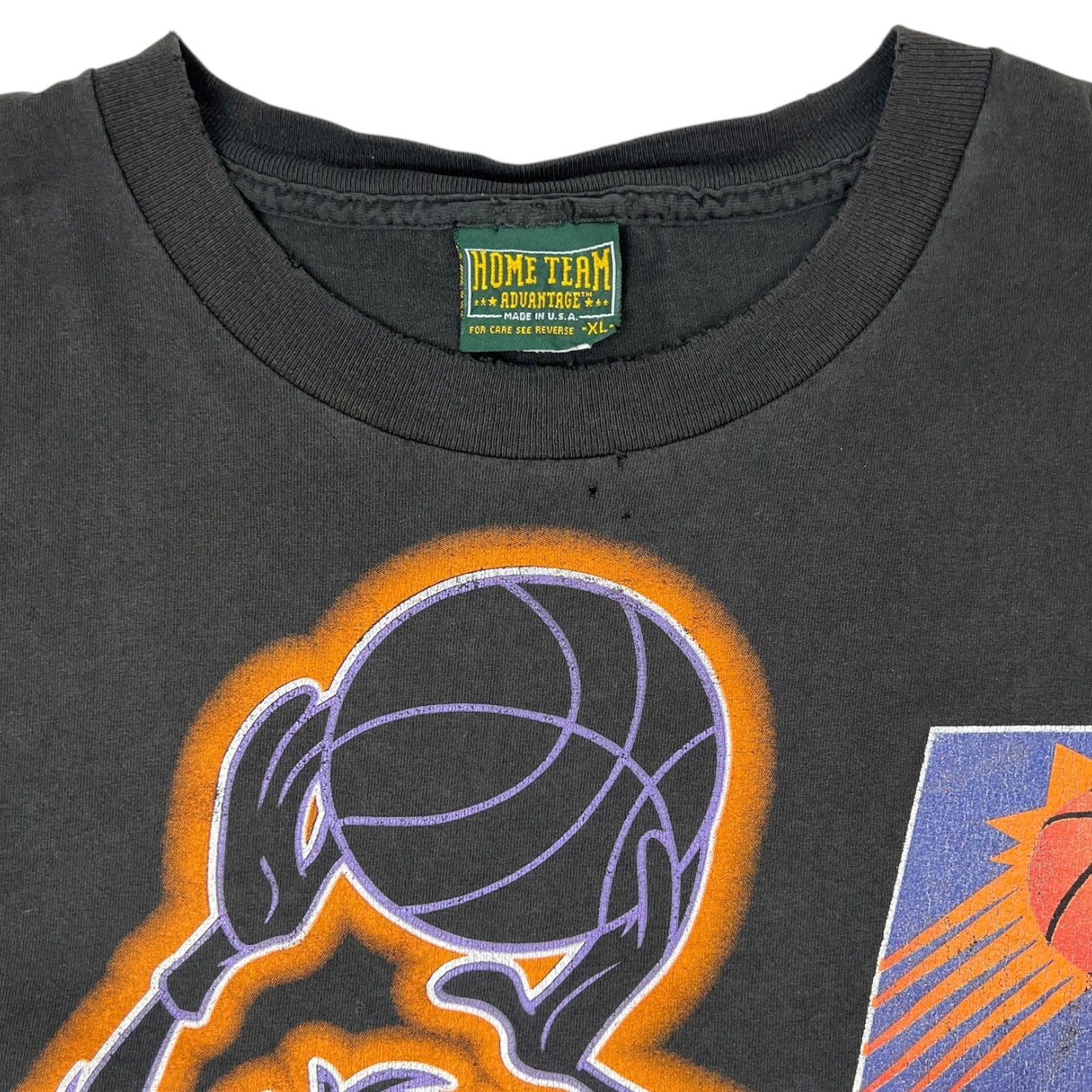 Vintage 1990’s Looney Tunes Taz X Phoenix Suns T-Shirt Faded Black