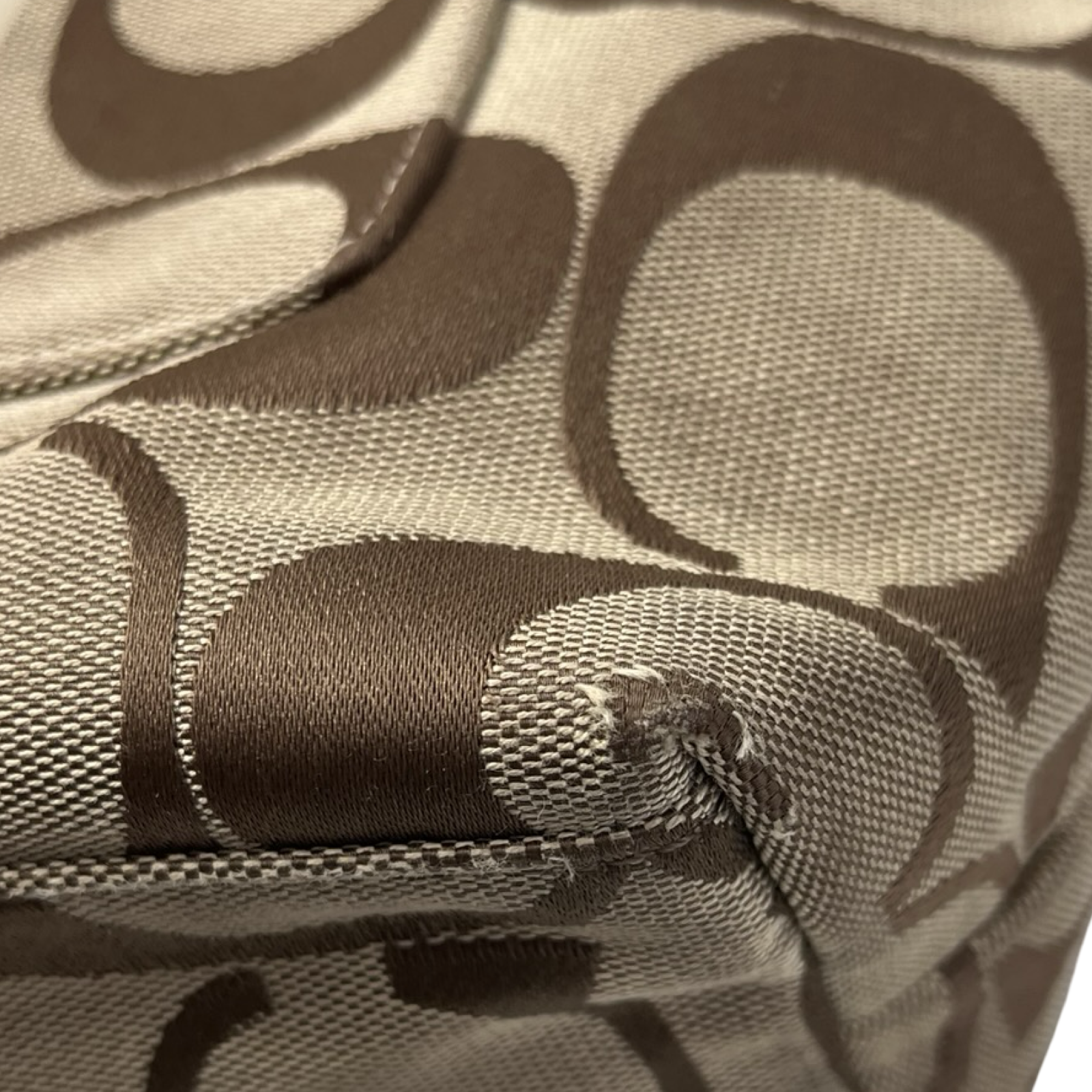 (W) Y2K Coach Hamptons Signature Stripe Bag