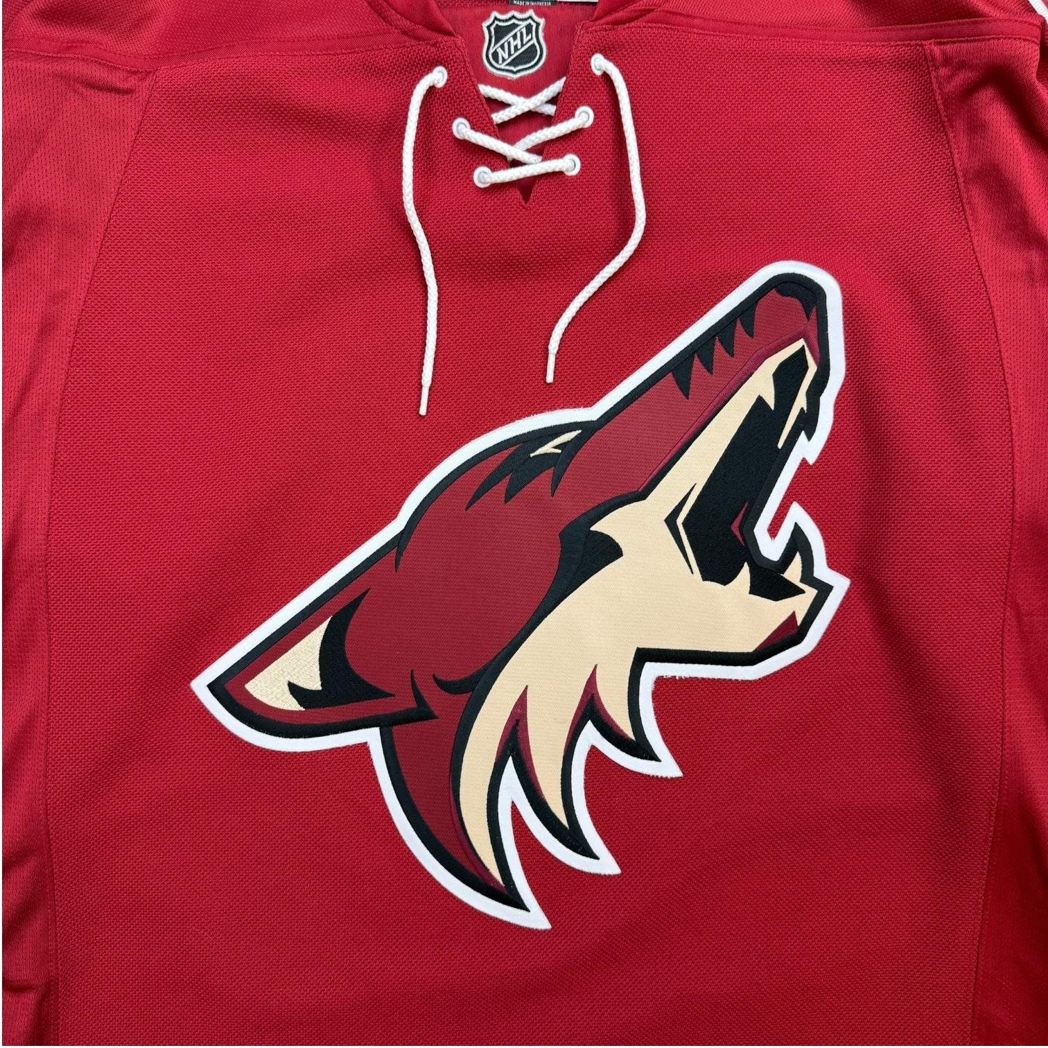 Vintage Reebok Arizona Coyotes Jersey Red