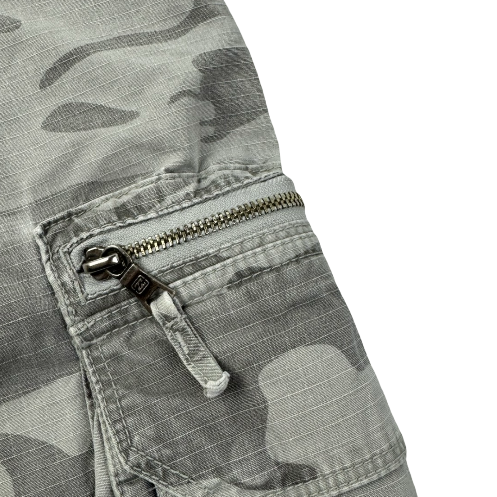 Vintage Y2K Billabong Camo Cargo Baggy Shorts