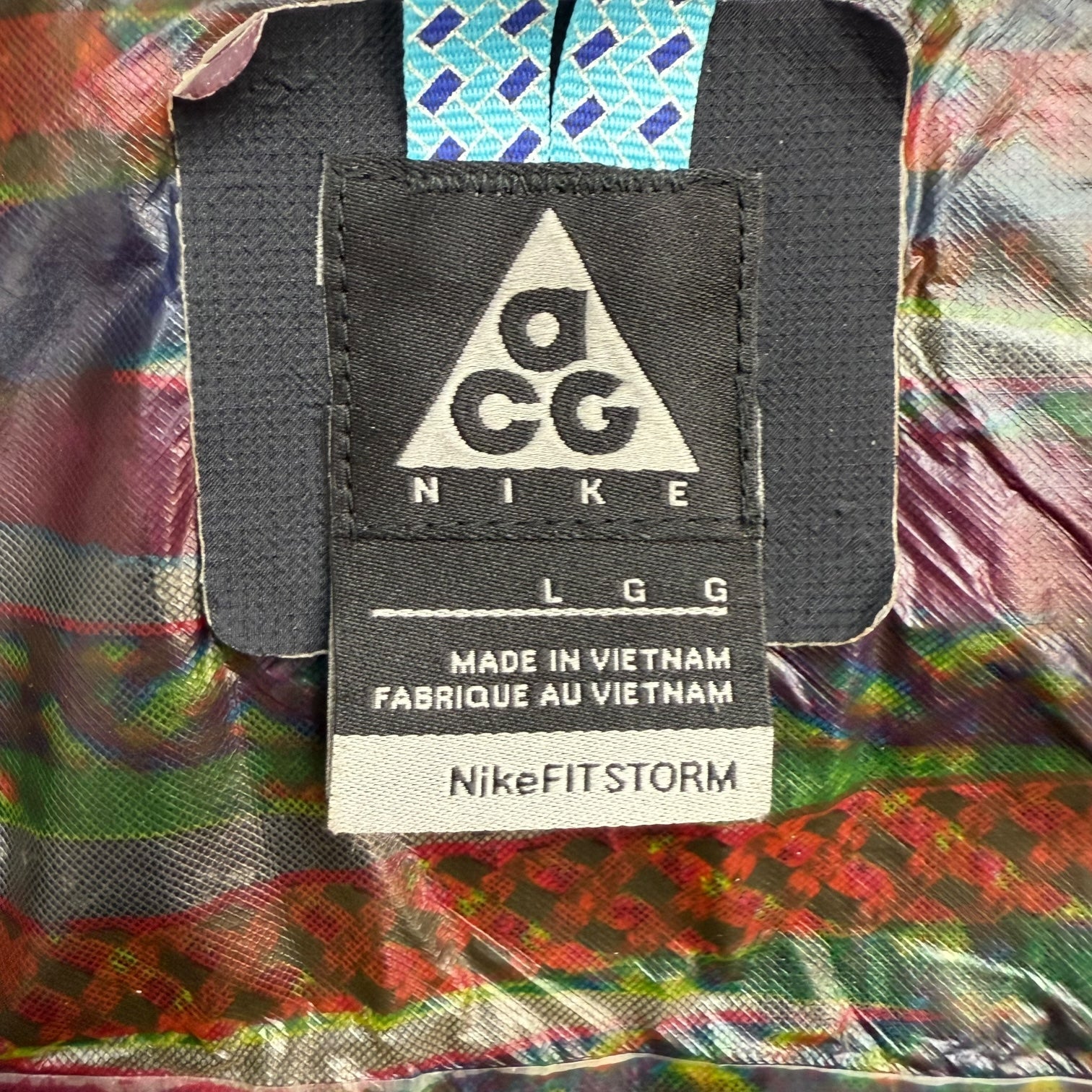 Vintage Nike ACG Storm Fit Windbreaker Black