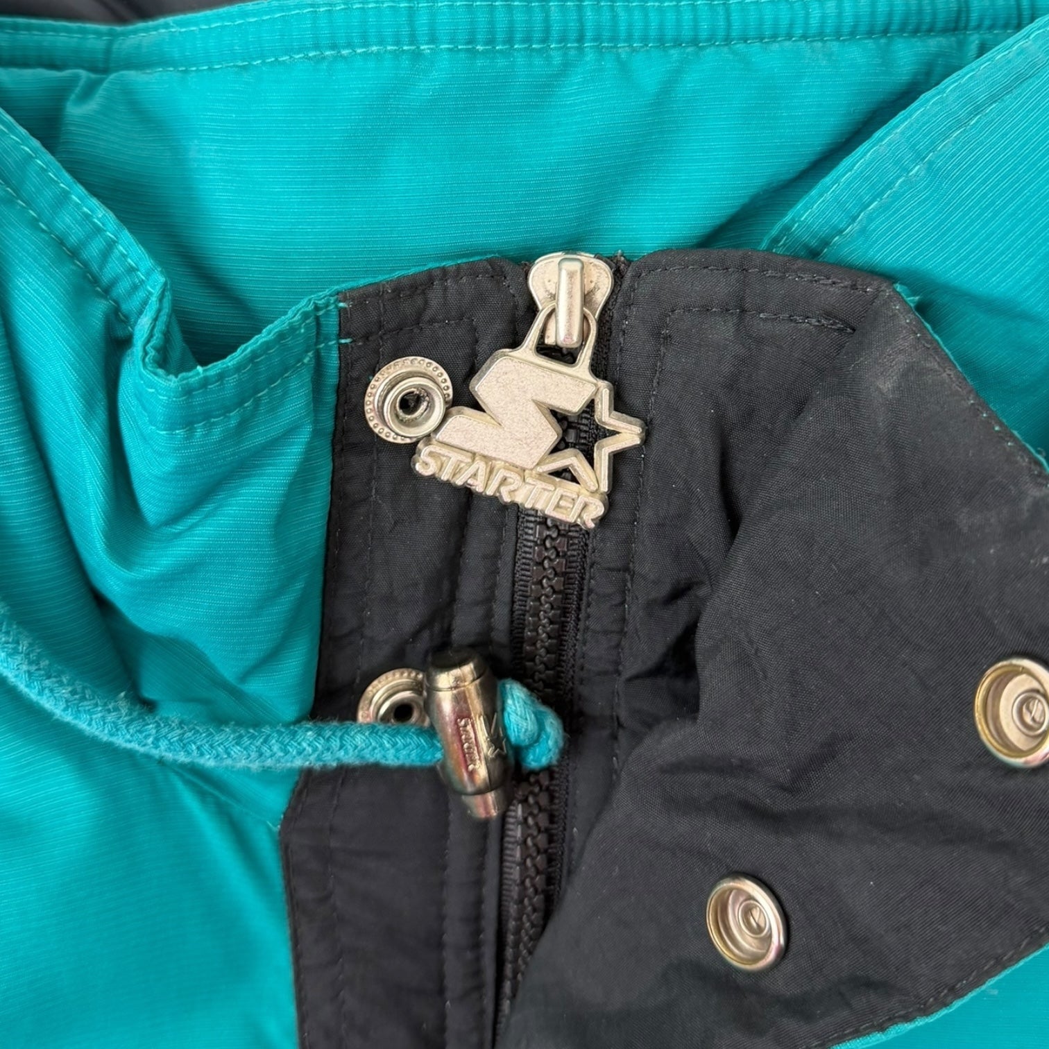 Vintage Starter IHL Grizzlies Puffer Jacket Teal