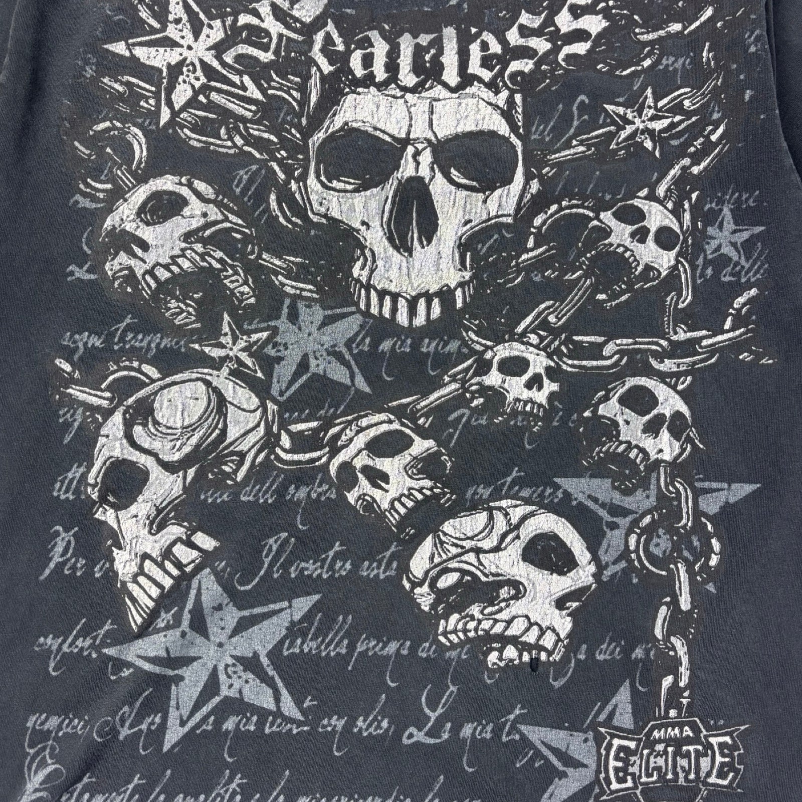 Vintage Y2K MMA Elite Fearless Skulls T-Shirt Washed Black