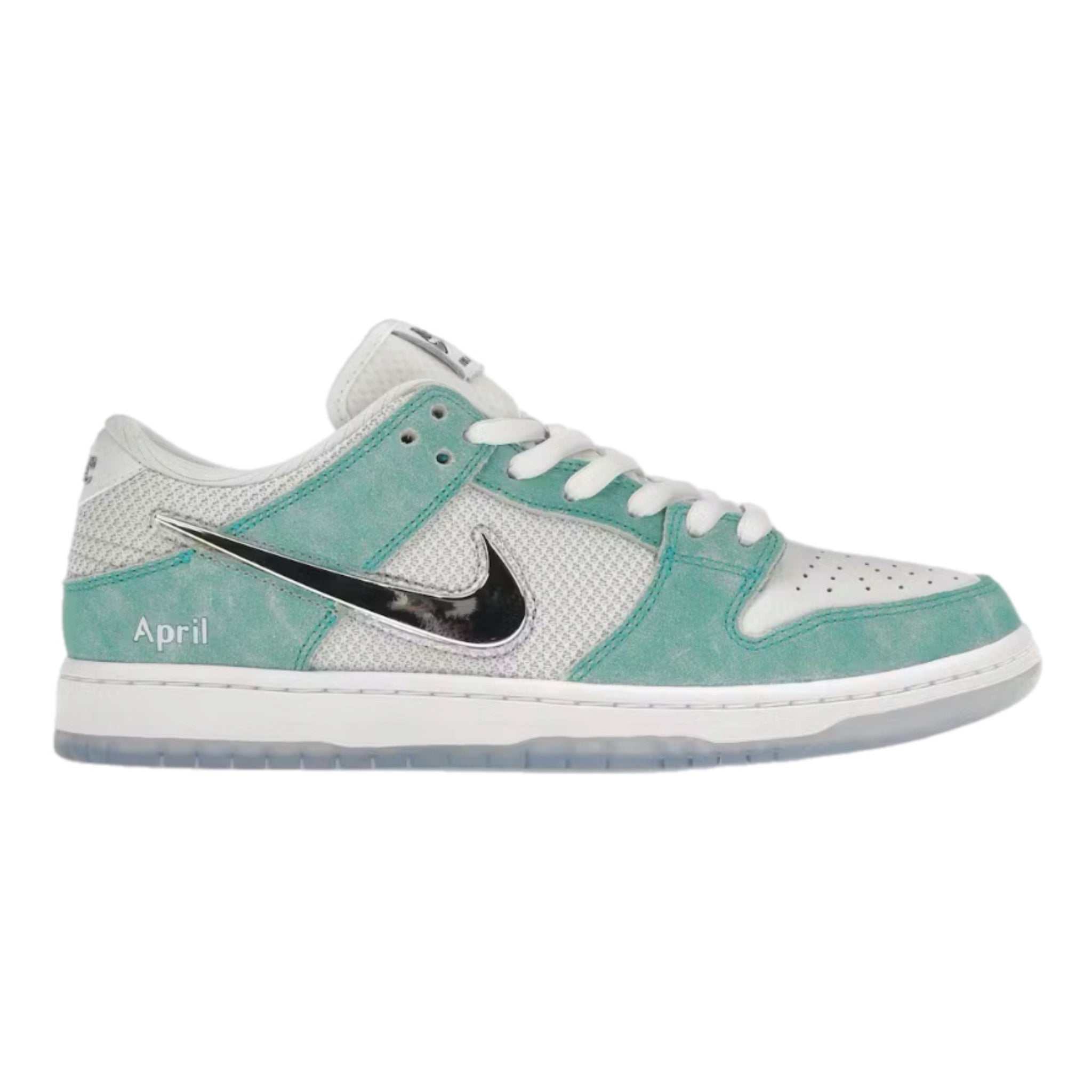 Nike SB Dunk Low April Skateboards (Used)