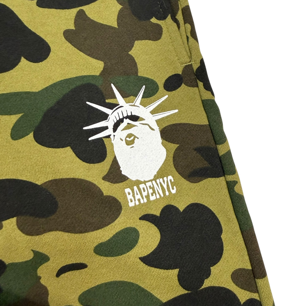 A Bathing Ape BAPE NYC 1st Camo Sweatpants Green