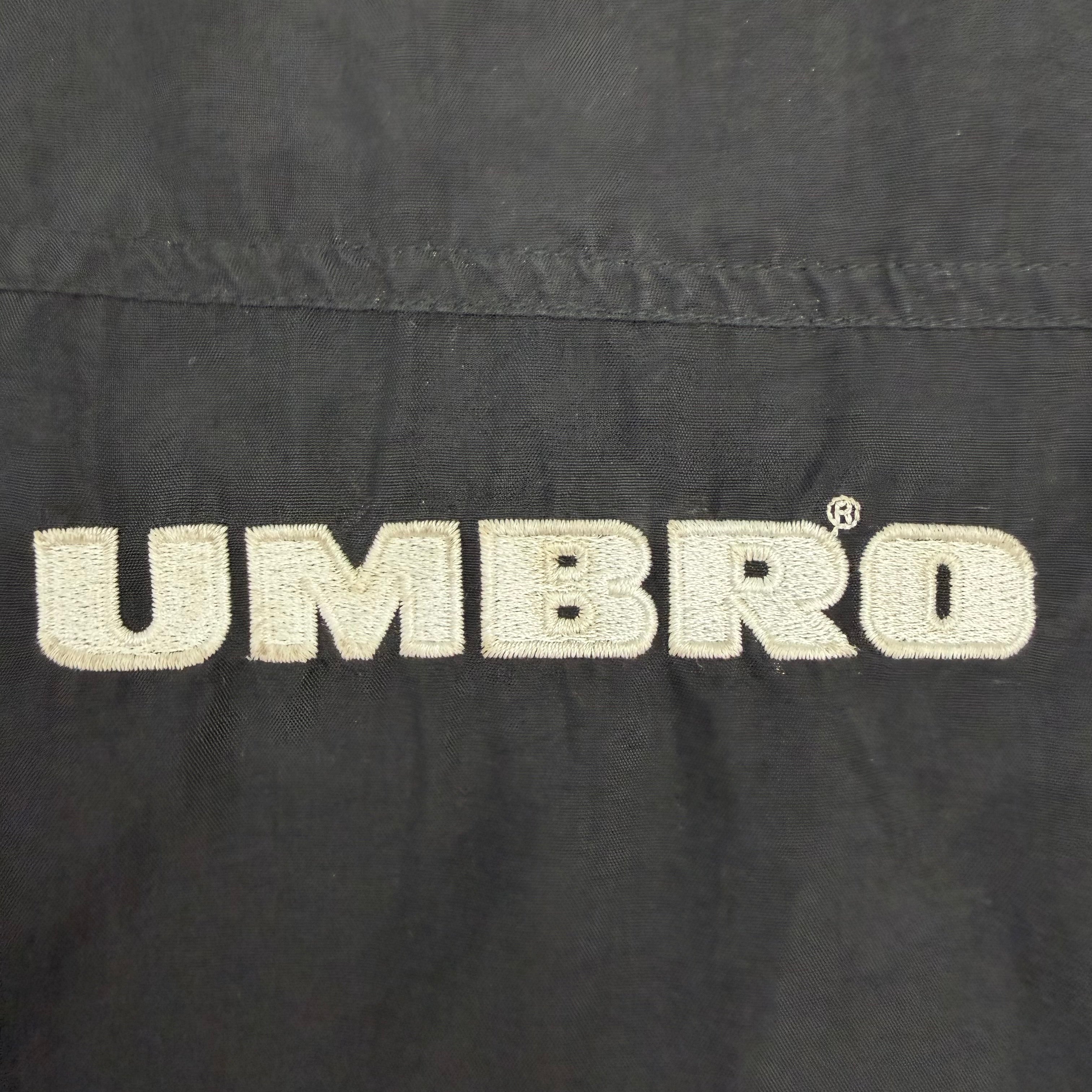 Vintage Umbro Training Longsleeve Shirt Black