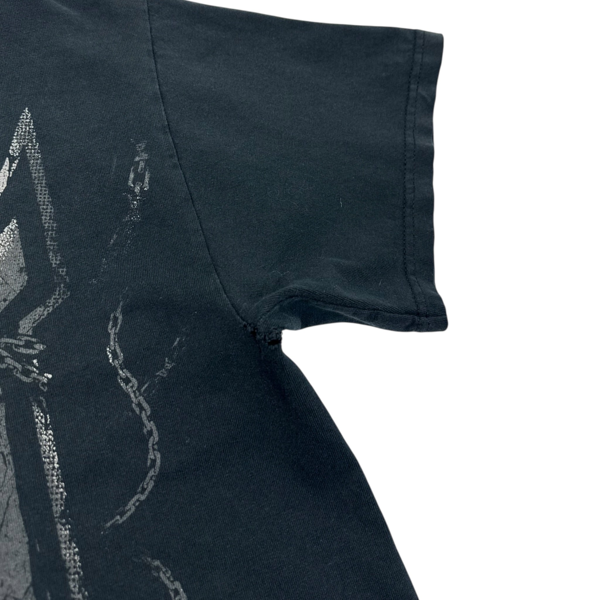 Vintage Y2K Tapout Chained Logo T-Shirt