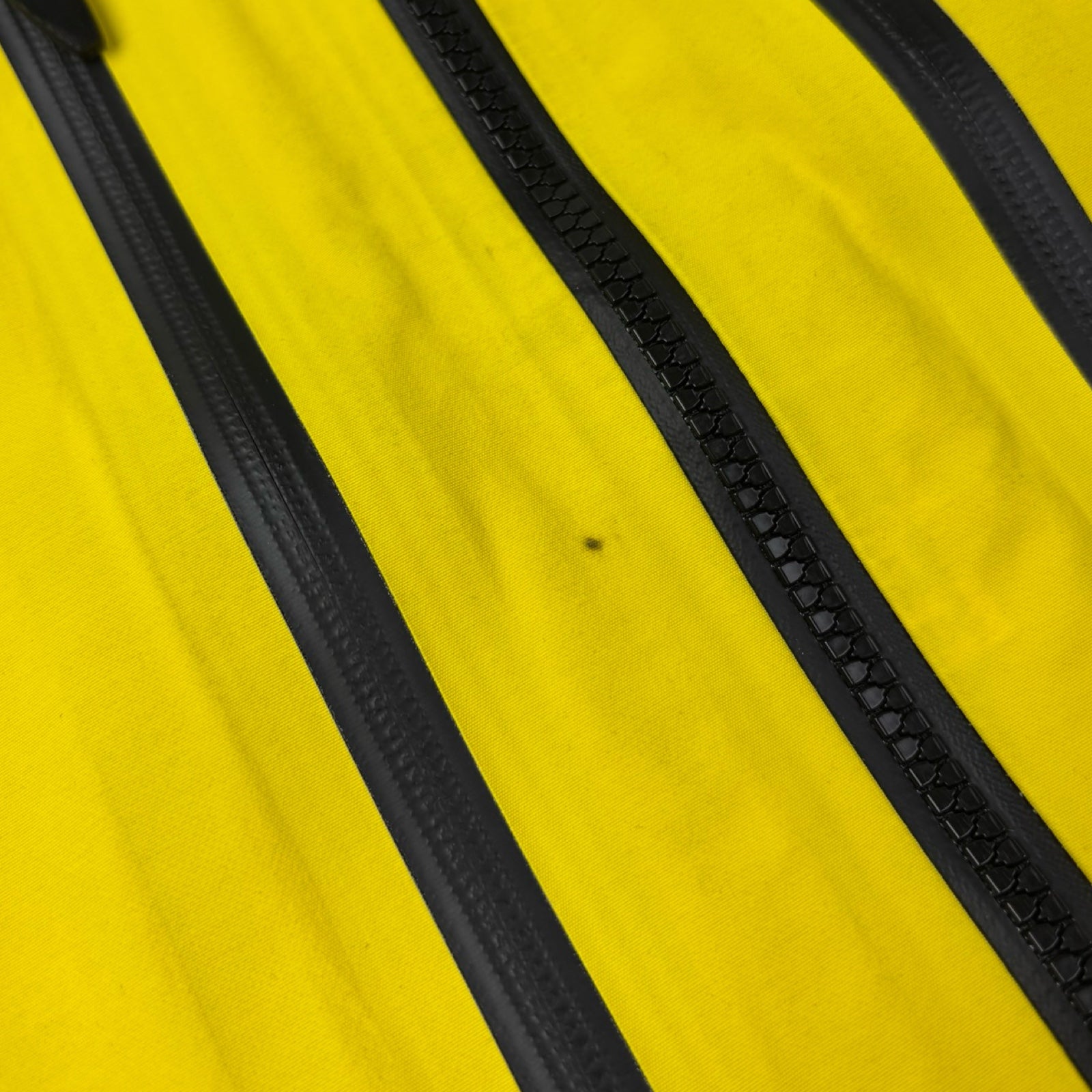 Supreme x The North Face Taped Seam Shell Jacket Yellow
