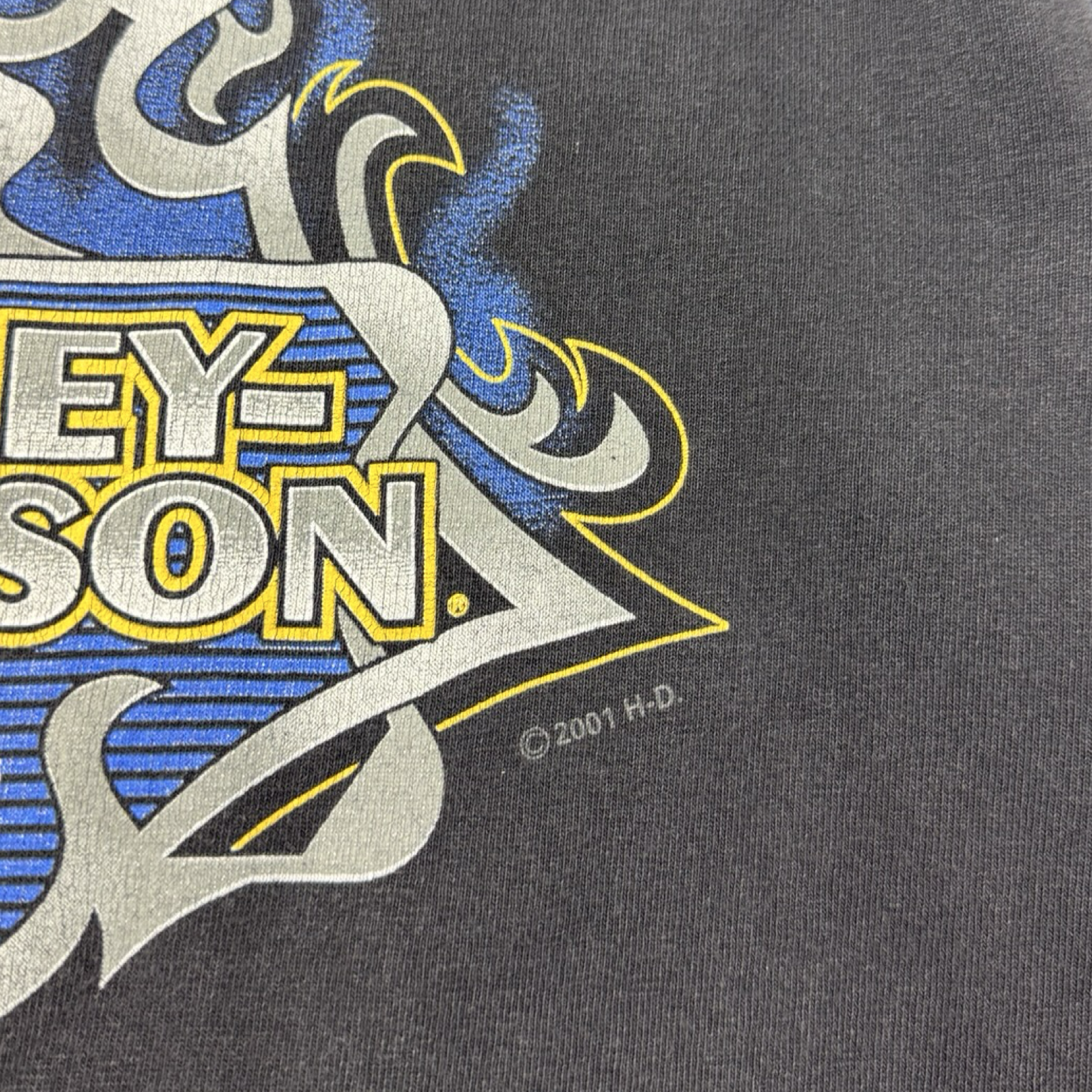(W) 2001 Harley Davidson Victoria BC Longsleeve T-Shirt