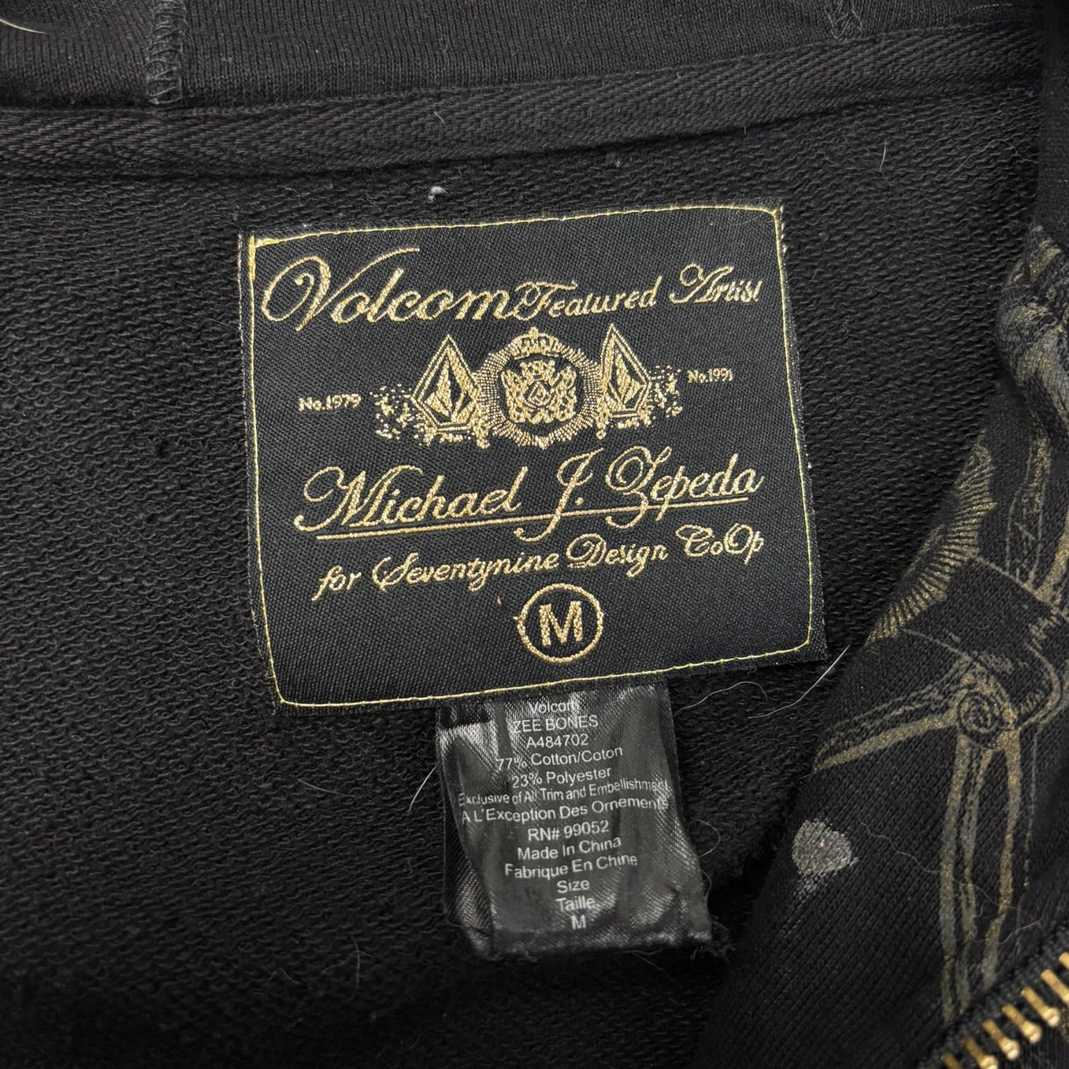 Vintage Y2K Volcom All Over Print Zee Bones Full-Zip Hoodie