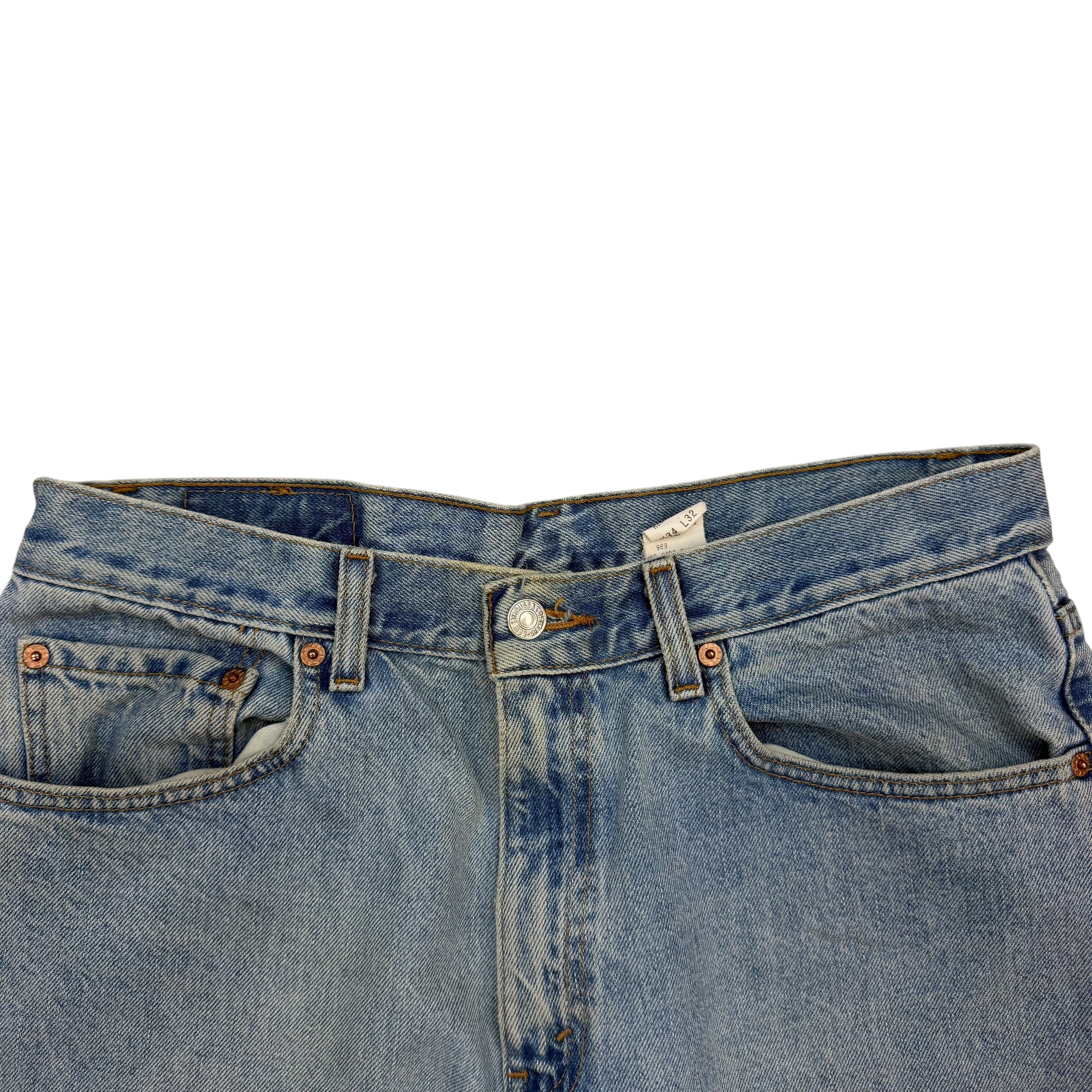 Vintage Levi’s 550 Light Wash Jeans Blue