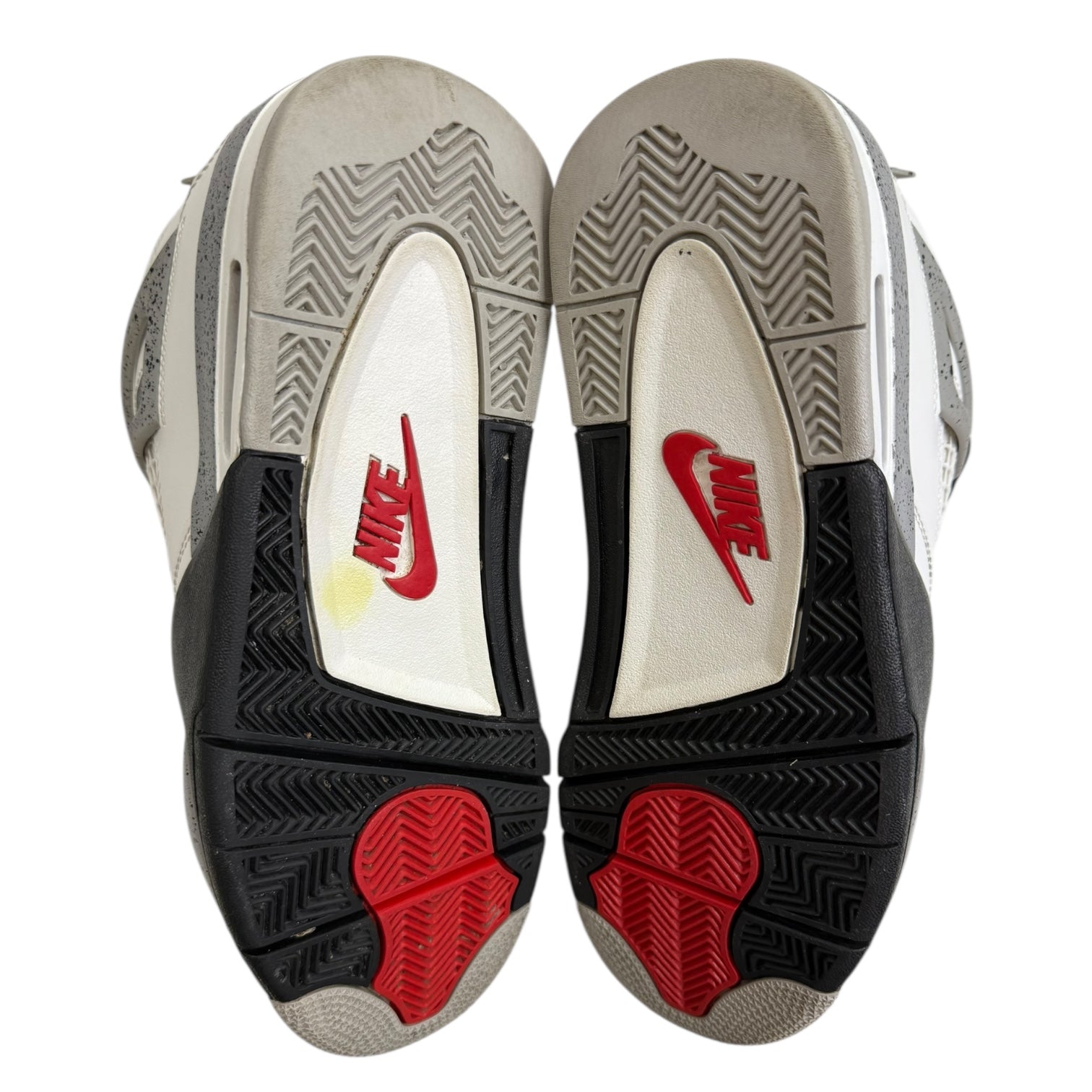 Jordan 4 Retro White Cement 2025 (Used)