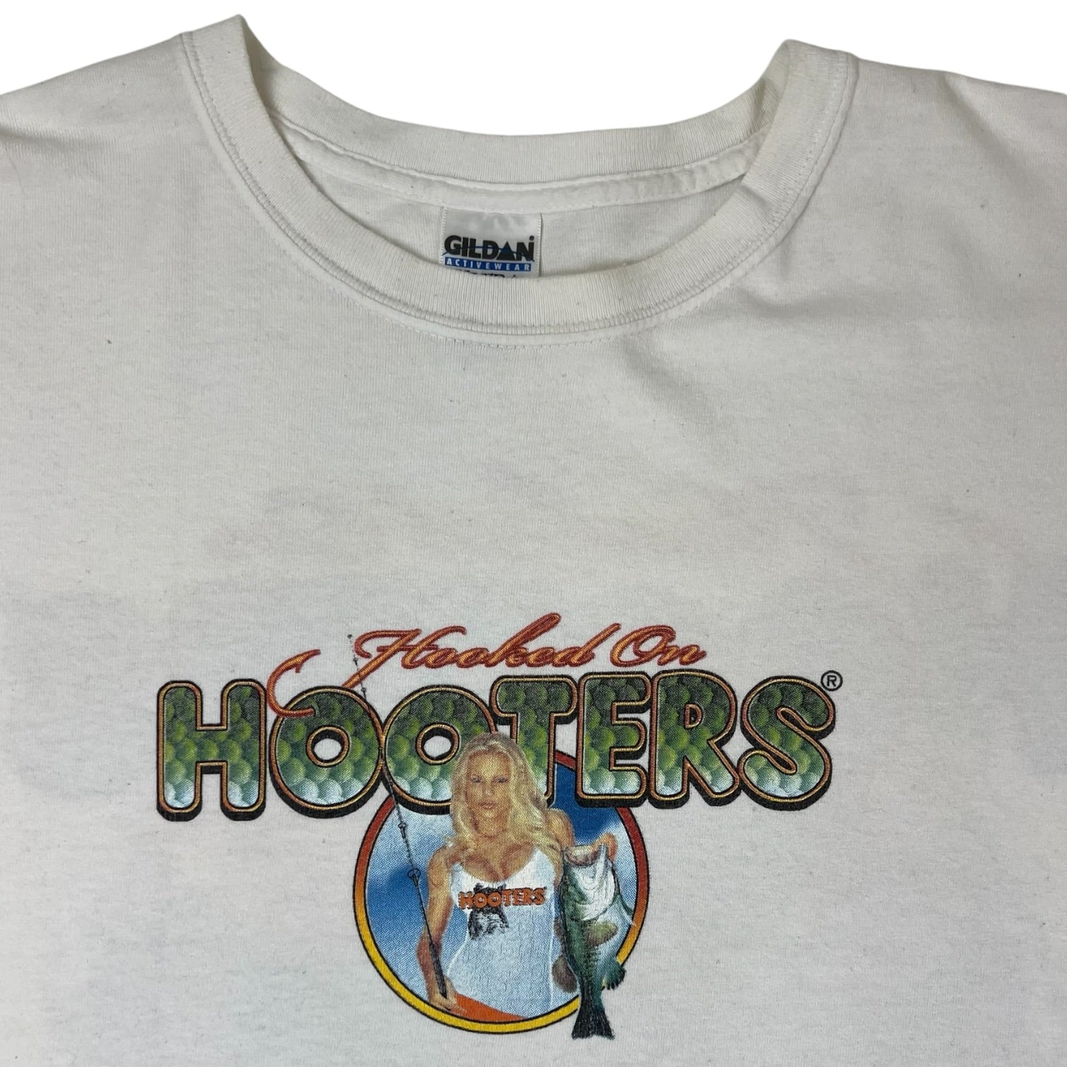 Vintage Hooters “Hooked on Hooters” T-Shirt Grey