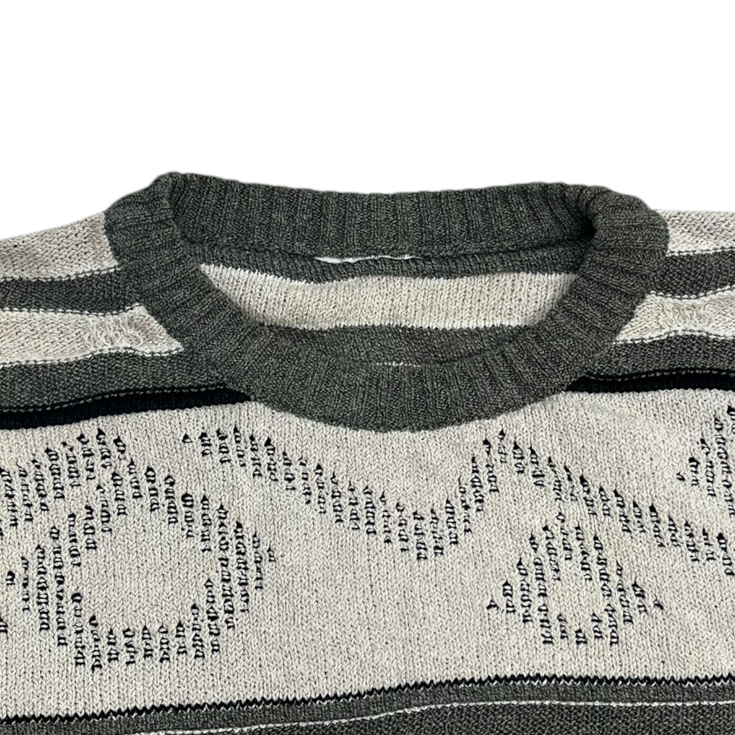 Vintage Horizontal Patterned 3D Knit Grey