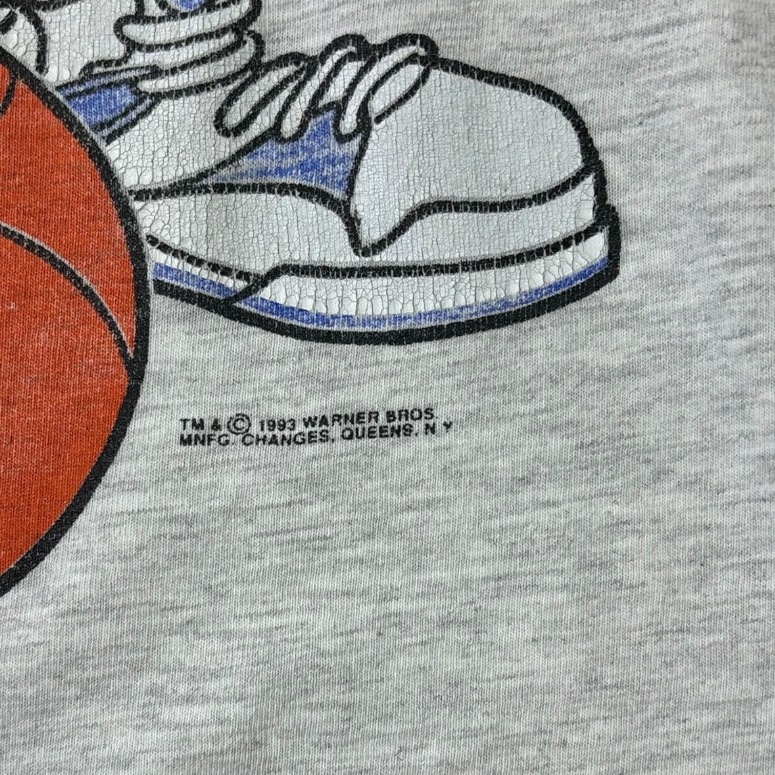 Vintage 1993 Looney Tunes Cross Colours Basketball T-Shirt Grey