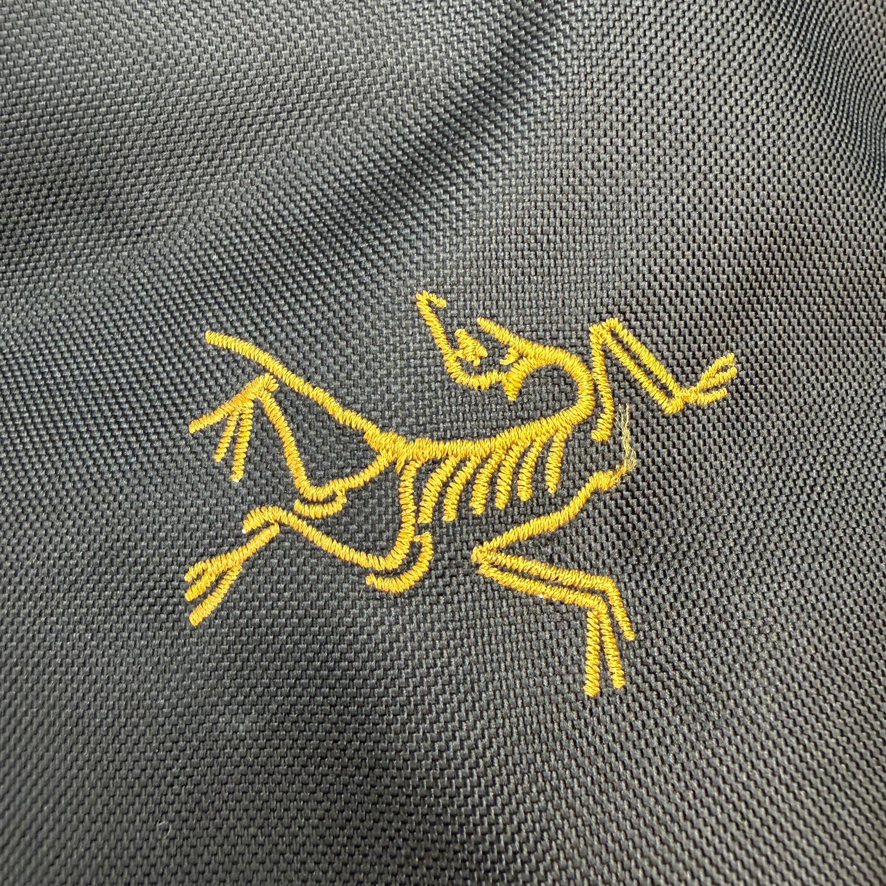Arcteryx Mantis 26 Backpack Black/Gold