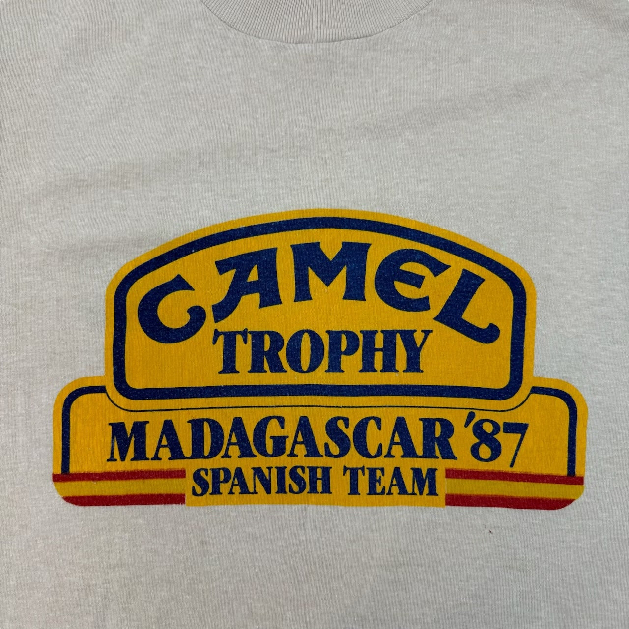 Vintage 1987 Camel Trophy “Madagascar ‘87” Spanish Team T-Shirt Beige