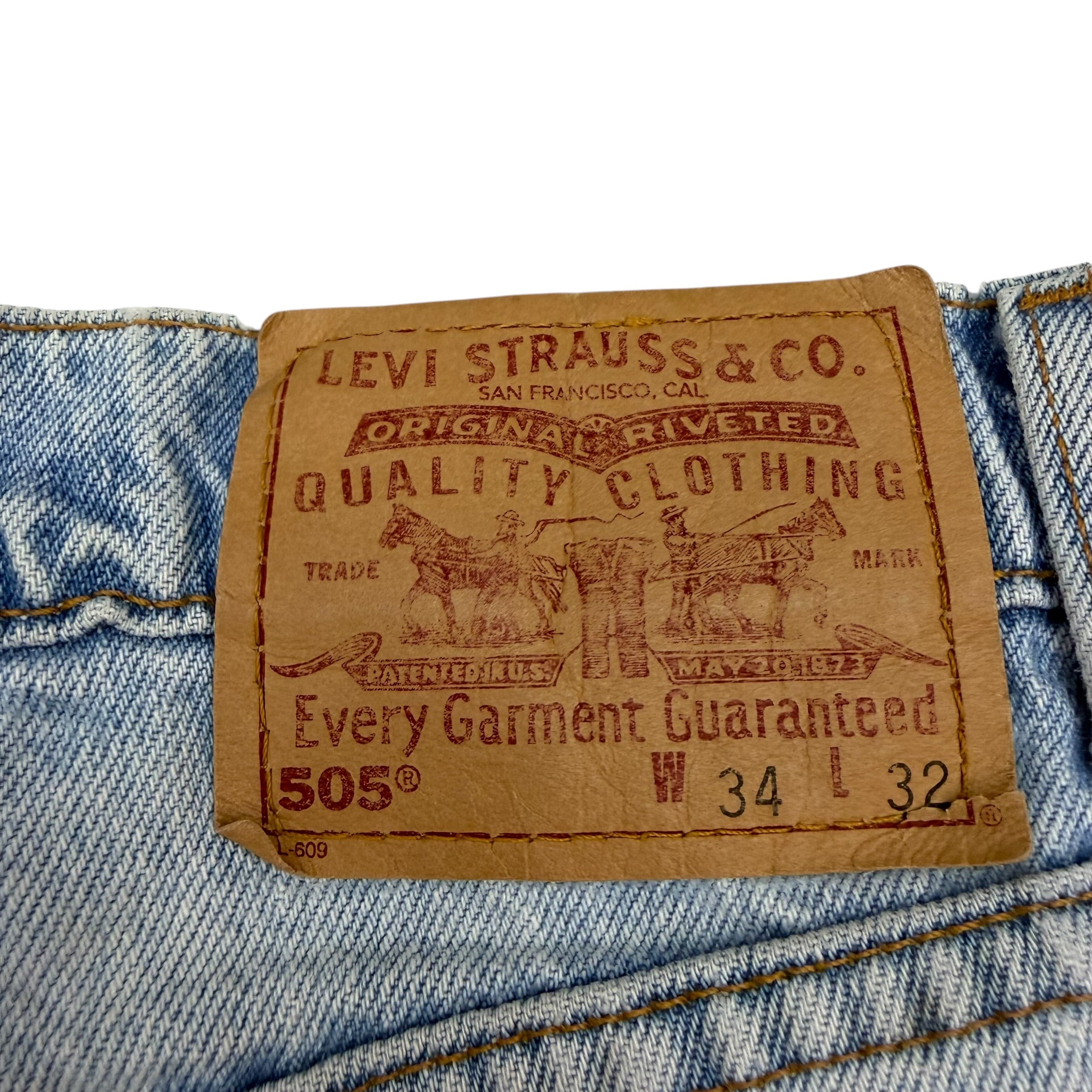 Vintage Levi’s 505 Light Wash Denim Jeans Blue