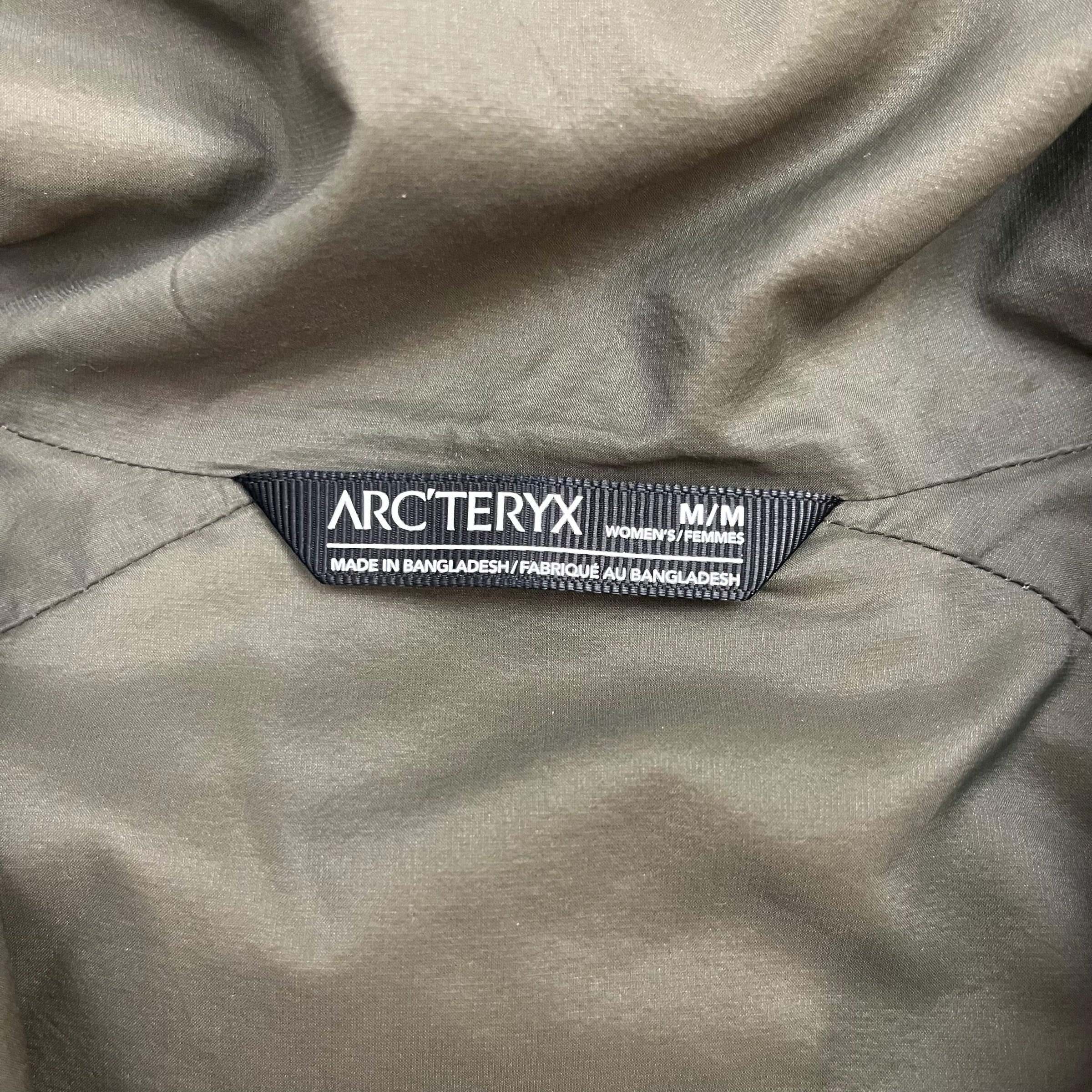 (W) Arc’teryx Atom Jacket Olive Green
