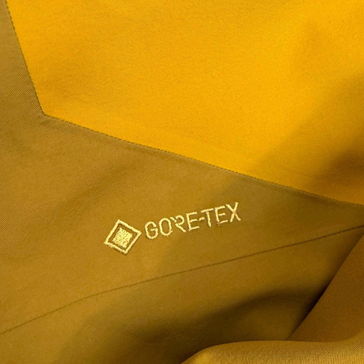 Arc’teryx Sabre LT Jacket Golden Mind