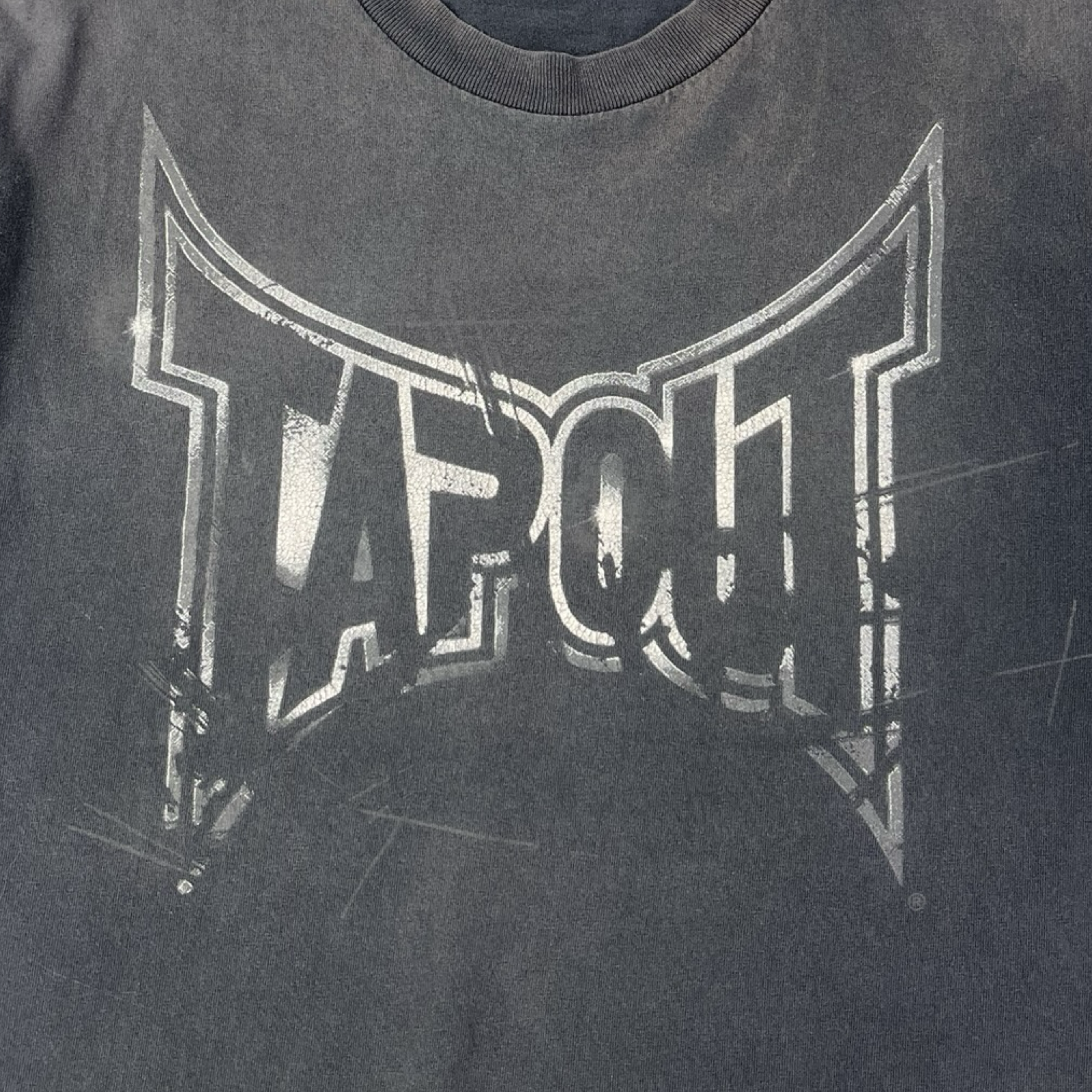 Vintage Y2K Tapout Faded T-Shirt