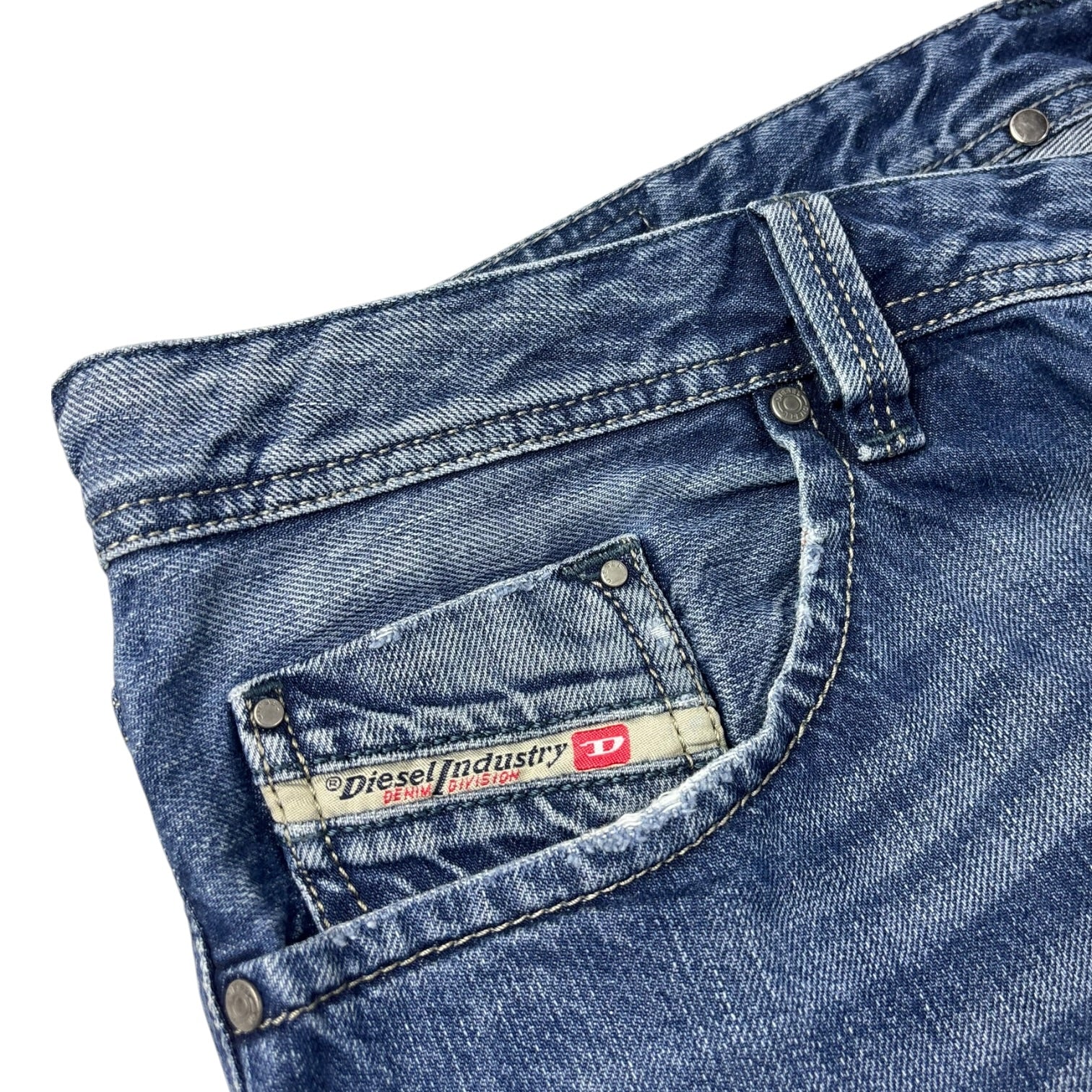 Y2K Diesel Larkee Jeans Medium Washed Blue (1)