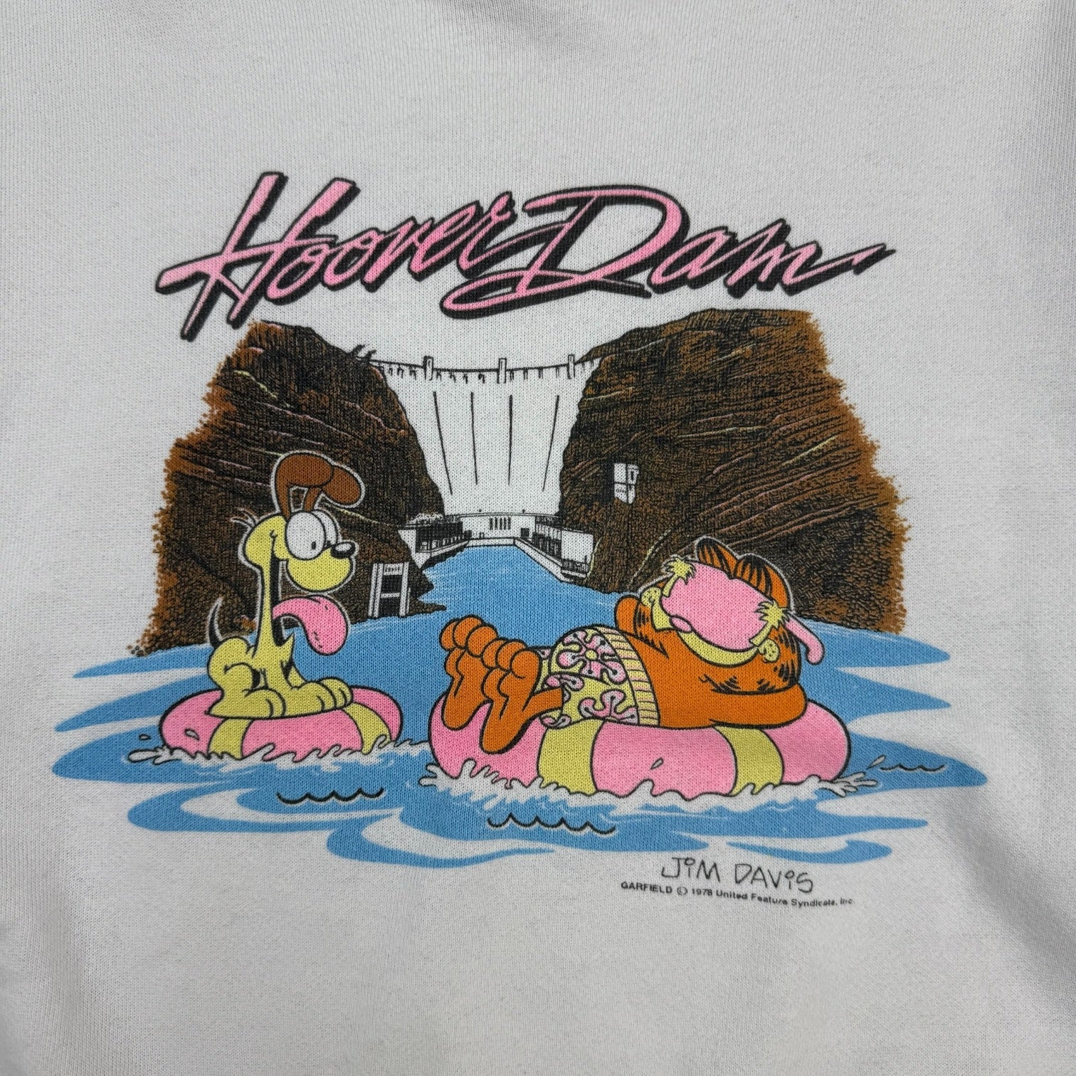 1990’s Garfield Hoover Dam Crewneck White