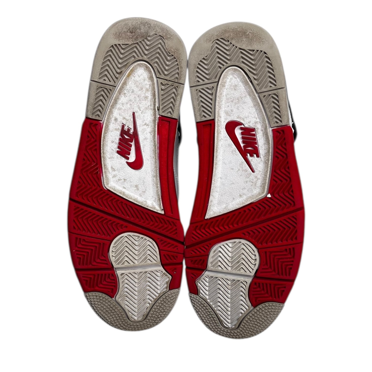 Jordan 4 Fire Red (2020) (Used)