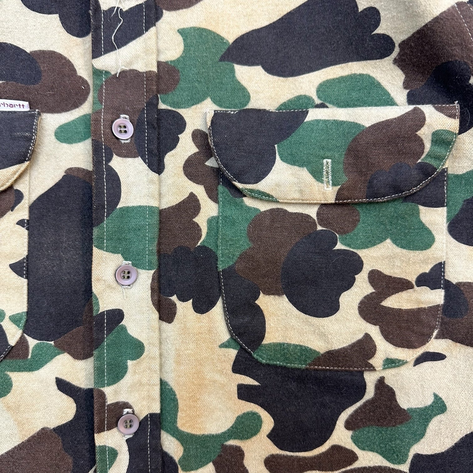 Vintage Carhartt Button-Up Camo