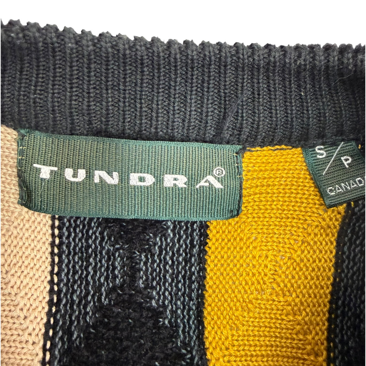 Vintage Tundra Tartan Knit Sweater Black/Beige