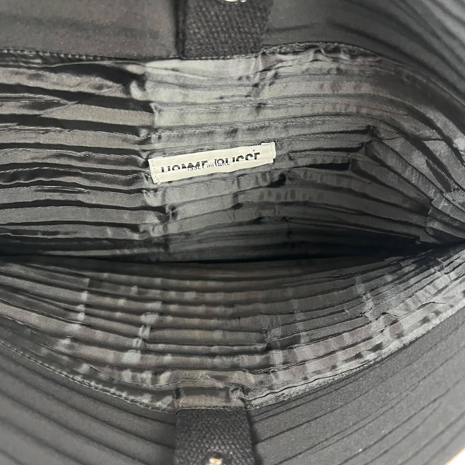 Homme Plissé Issey Miyake Pleats Flat Bag Black