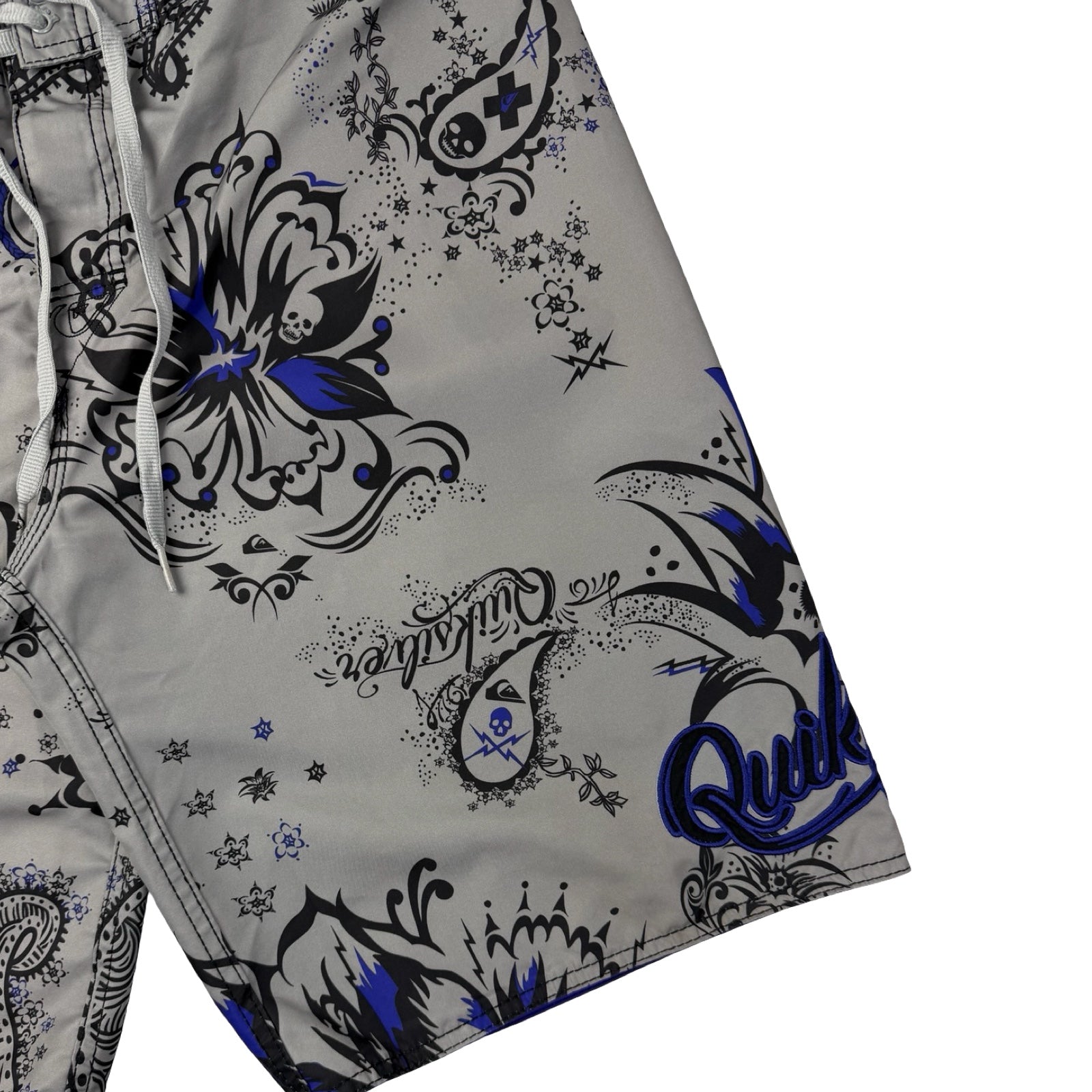 Vintage Y2K Quiksilver Skull Board Shorts Grey/Purple