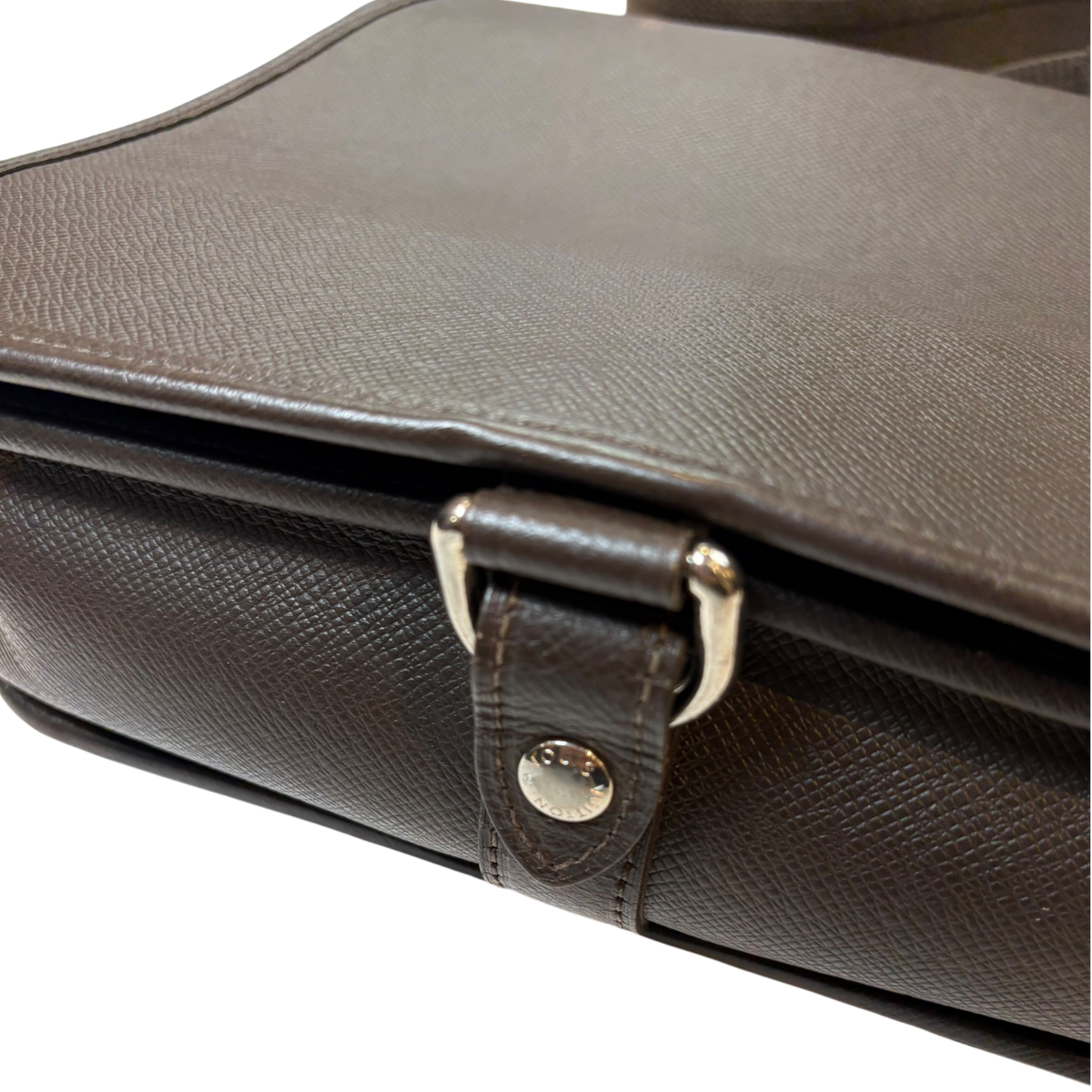 Louis Vuitton Taiga Leather Andrei Brown