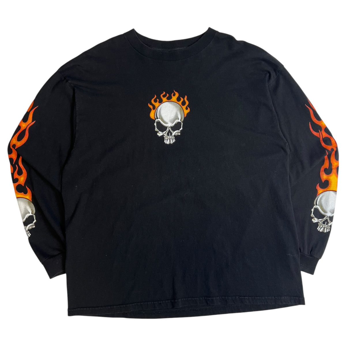 Vintage Y2K Flaming Skulls Long Sleeve T-Shirt Black