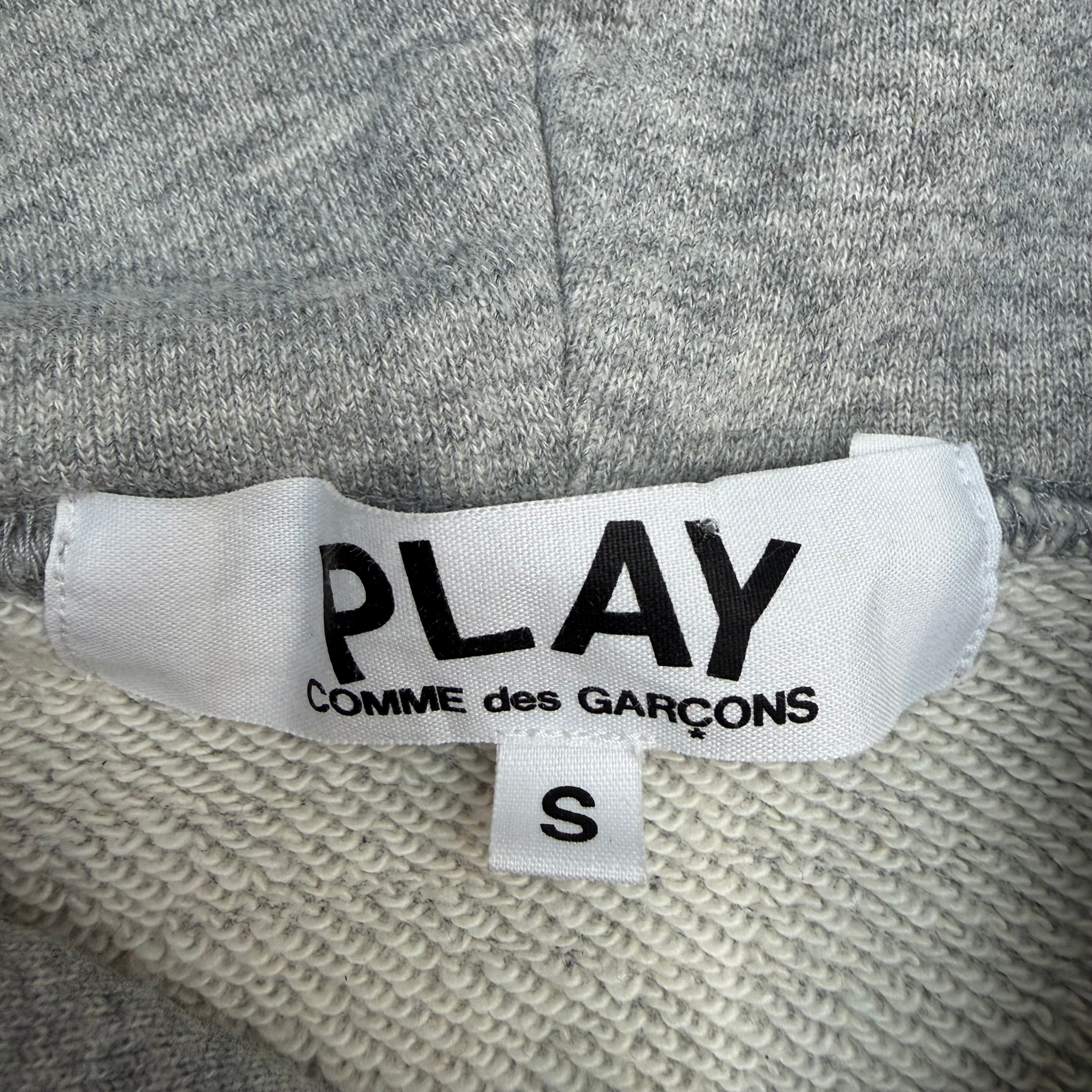 (W) Comme Des Garçons PLAY Zip Up Hoodie Grey