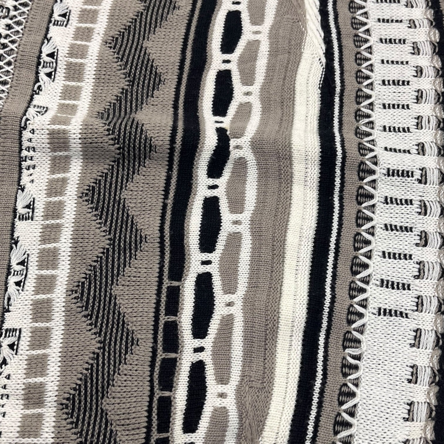 Vintage Bergati Vertical Textured Knit Cremé/Noir