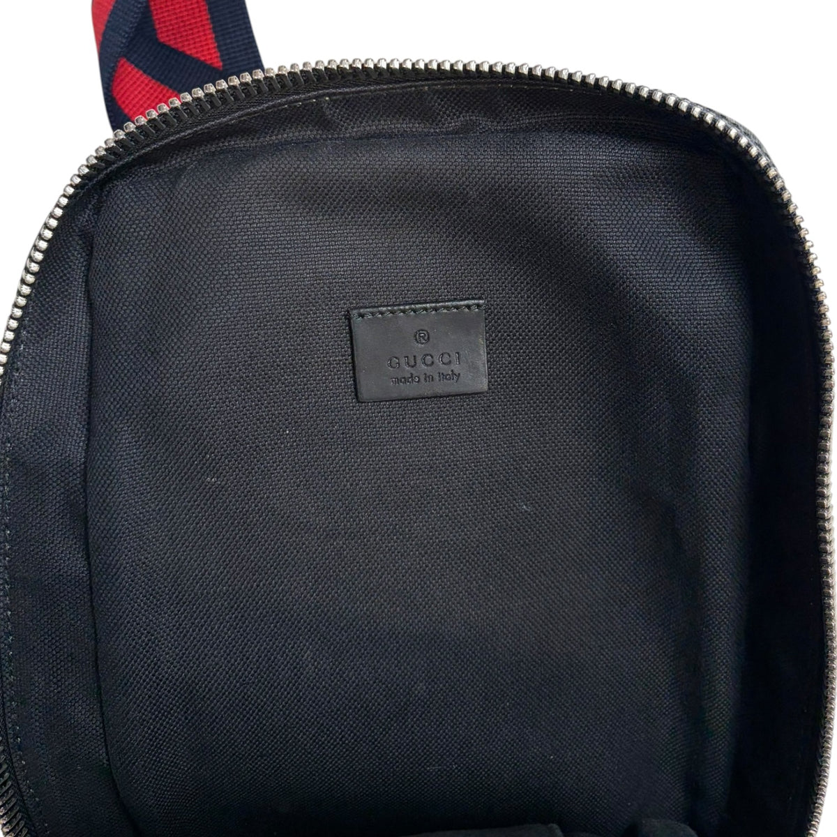 Gucci Gg Supreme Leather Cross-body Bag Black