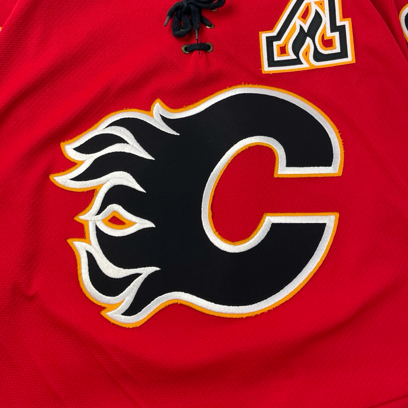 Vintage CCM Calgary Flames Craig Conroy NHL Home Jersey