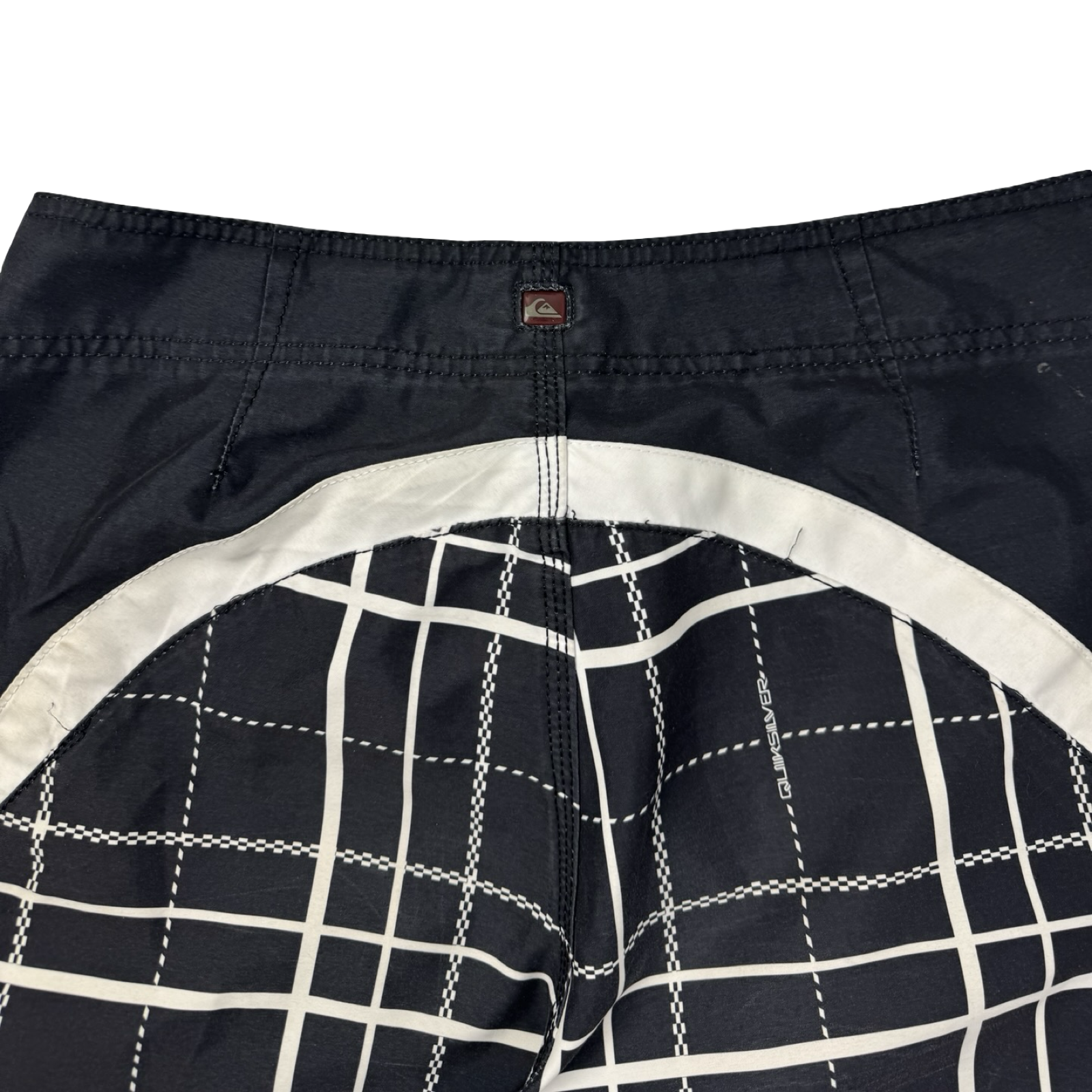 Y2K Quiksilver Embroidered Surf Board Shorts Blk/Wht