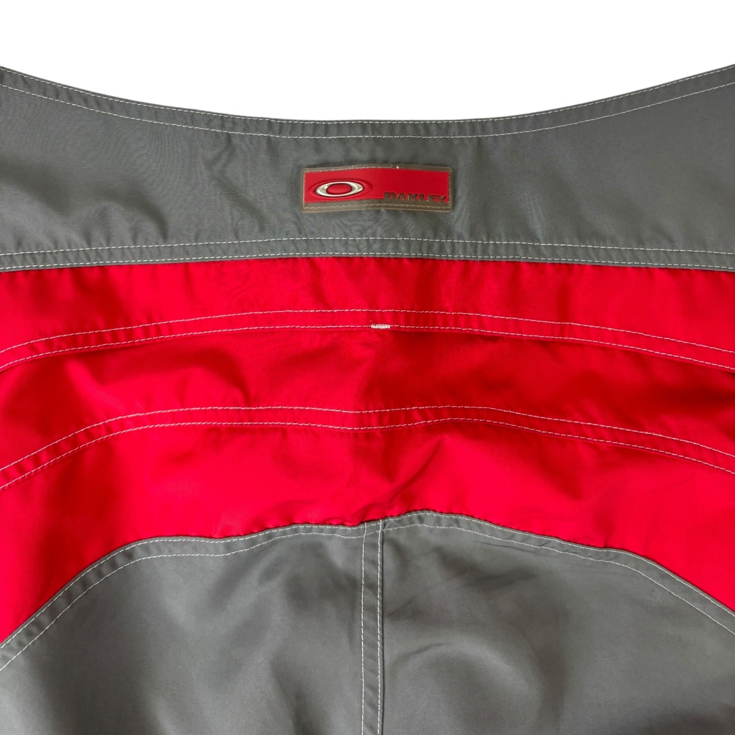 Vintage Oakley Plates 2.4 Board Short Blood Red