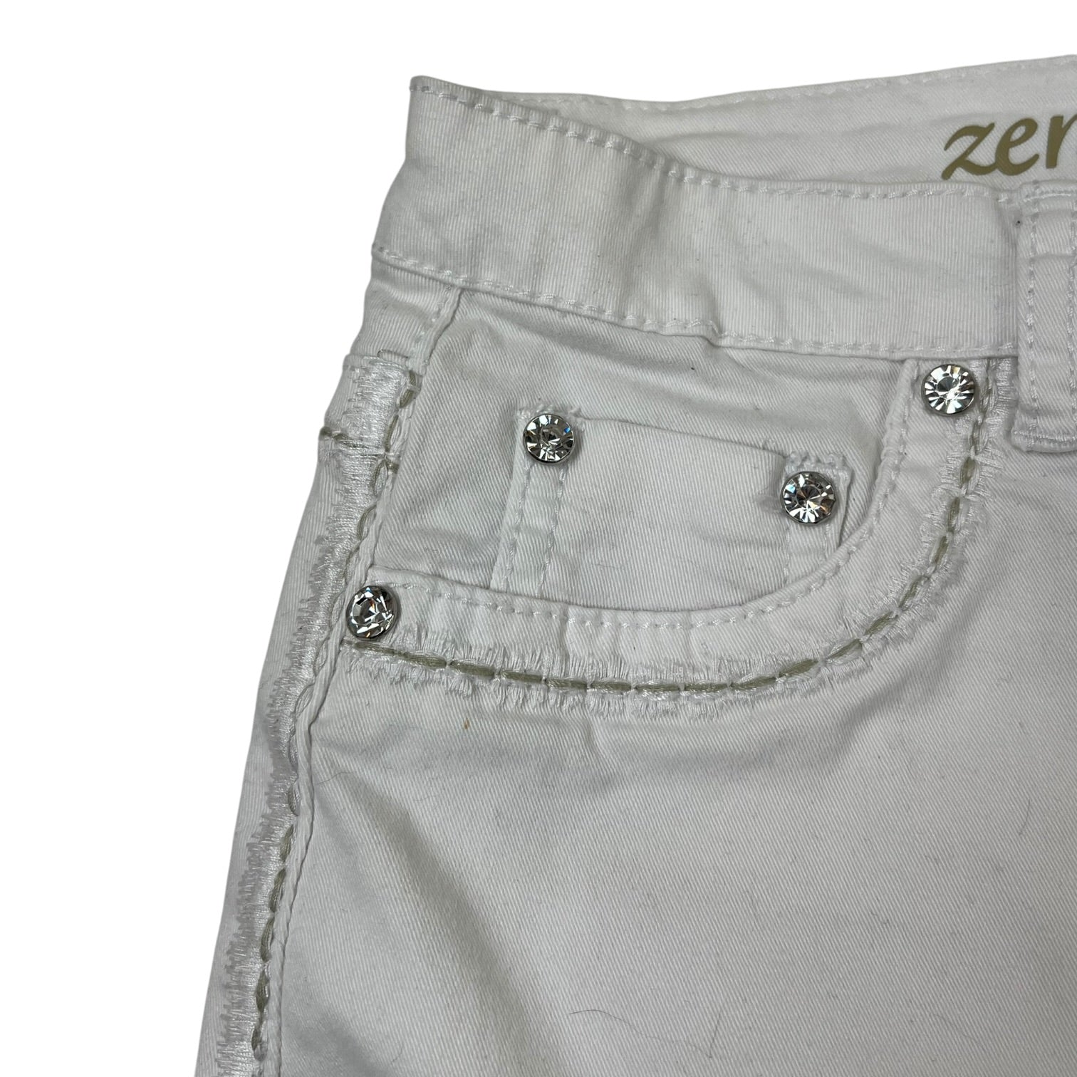 (W) Vintage Y2K Studded Embroidered Detailing Mid Low Denim Skirt White