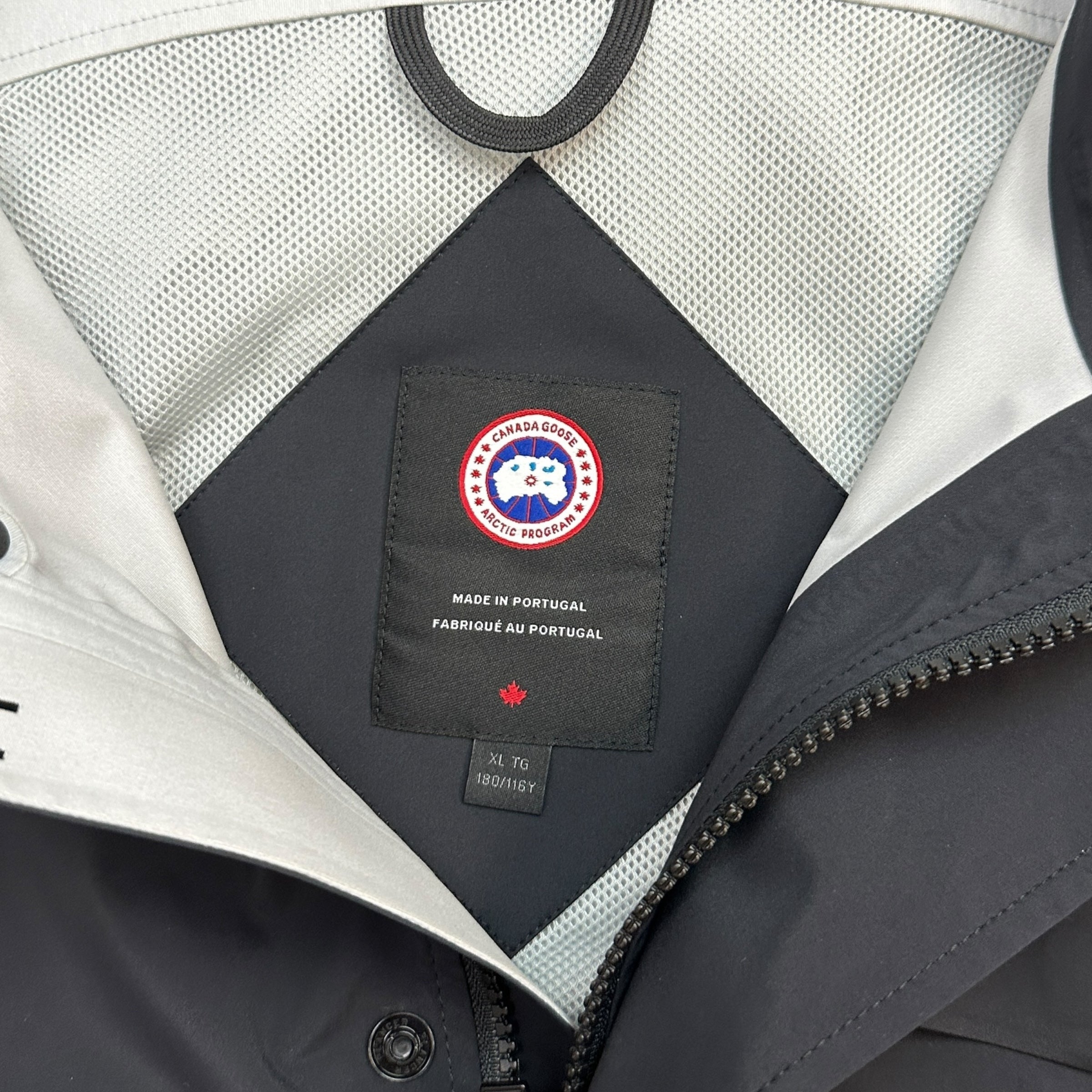 Canada Goose Nanaimo Shell Jacket Black