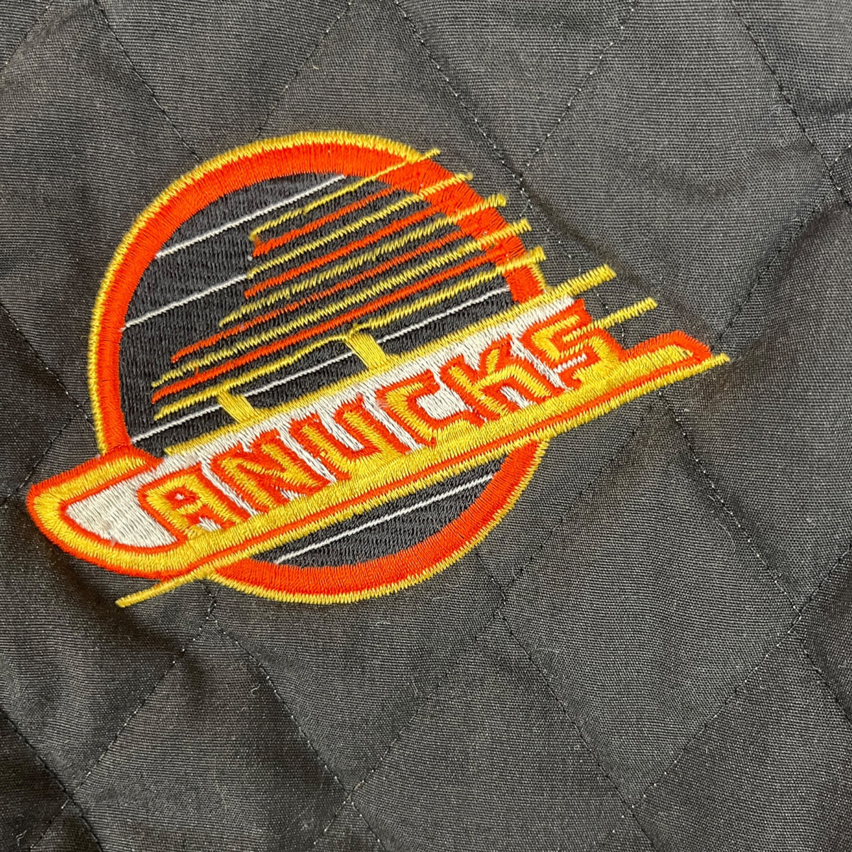 Vintage Vancouver Canucks Quilted Puffer Vest