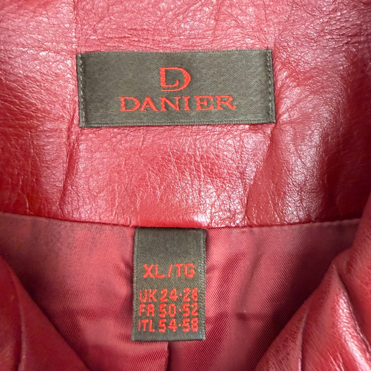 (W) Vintage Danier Leather Jacket Red