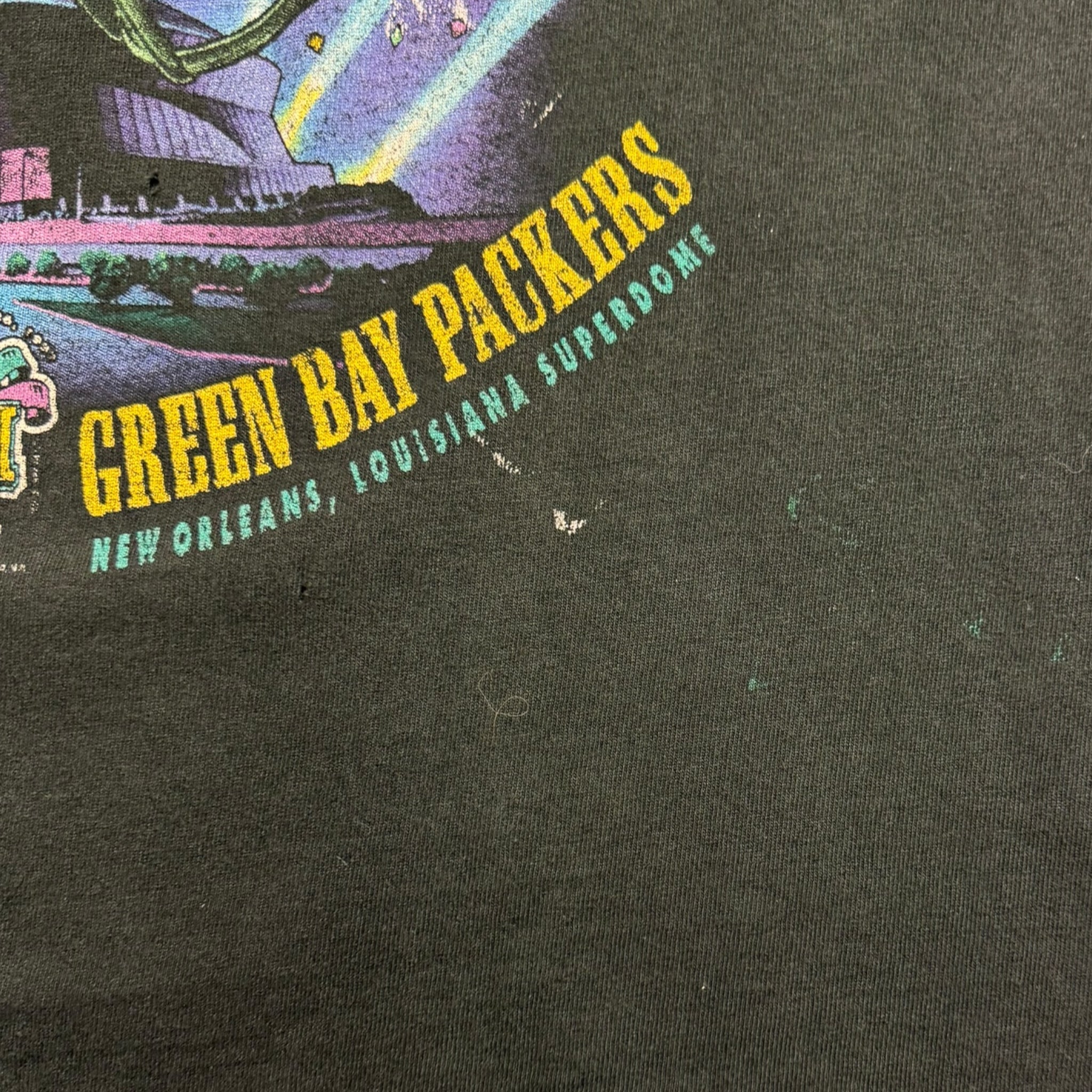 Vintage Super Bowl XXXI New England Patriots VS Green Bay Packers T-Shirt