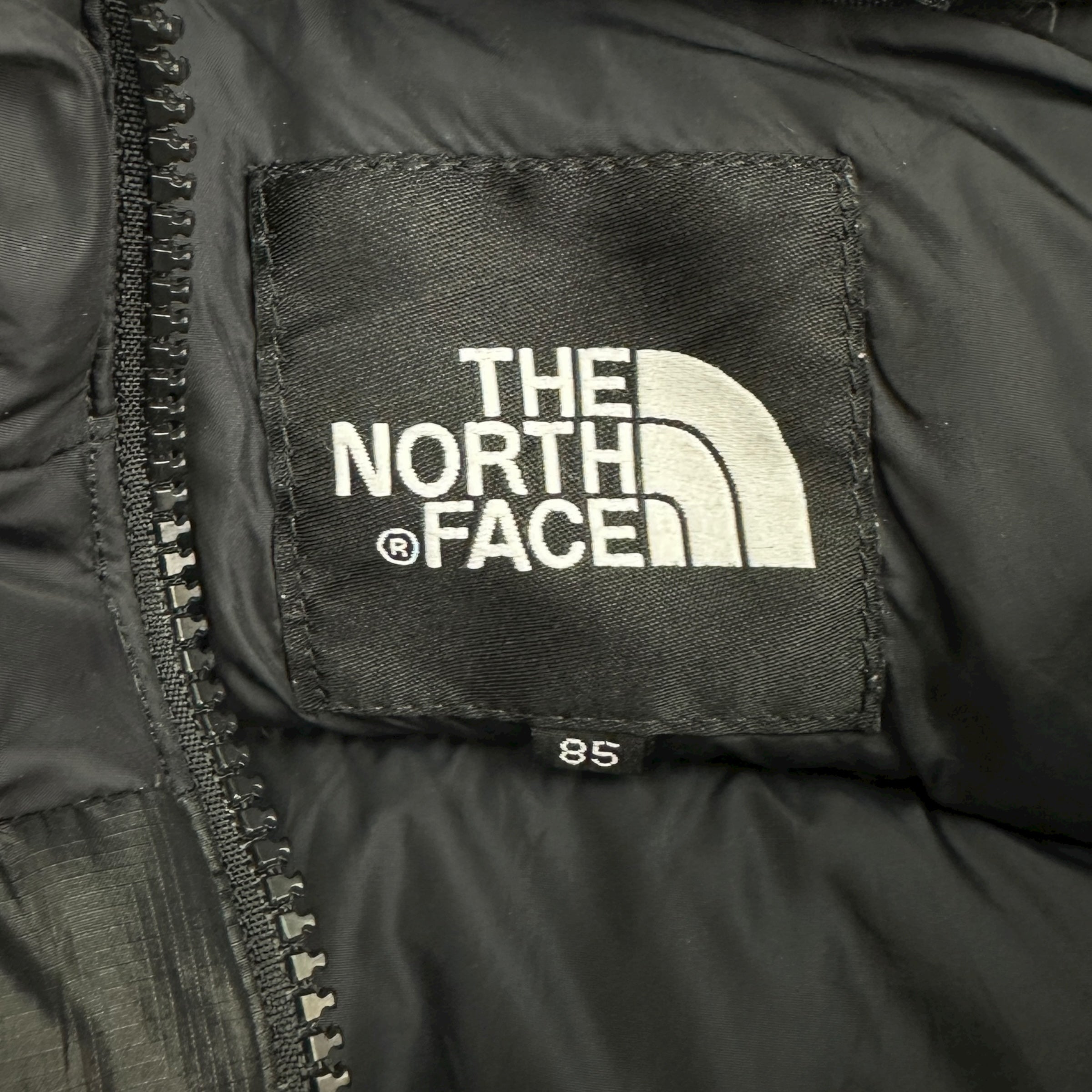Vintage The North Face Women’s 700 Fill Hooded Nuptse Black
