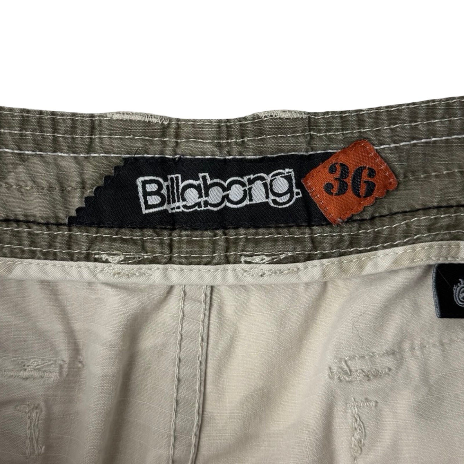 Vintage Billabong Desert Camo Cargo Shorts Beige