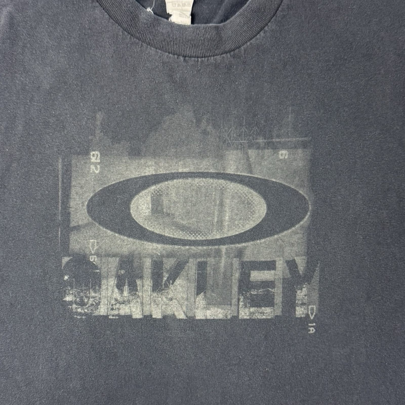 Vintage Oakley T-Shirt Tonal Black