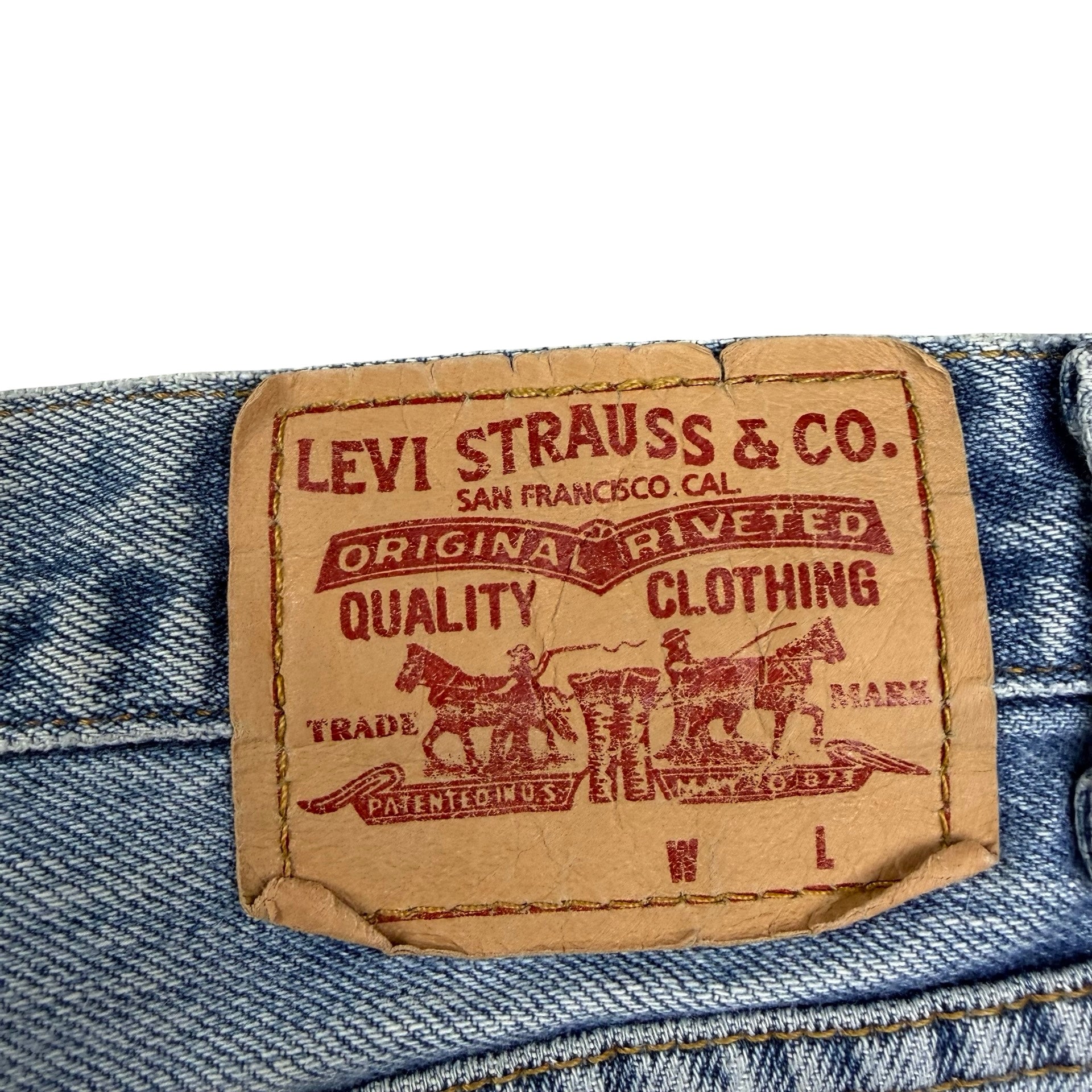 Vintage Levi’s 550 Light Wash Denim Jeans Blue